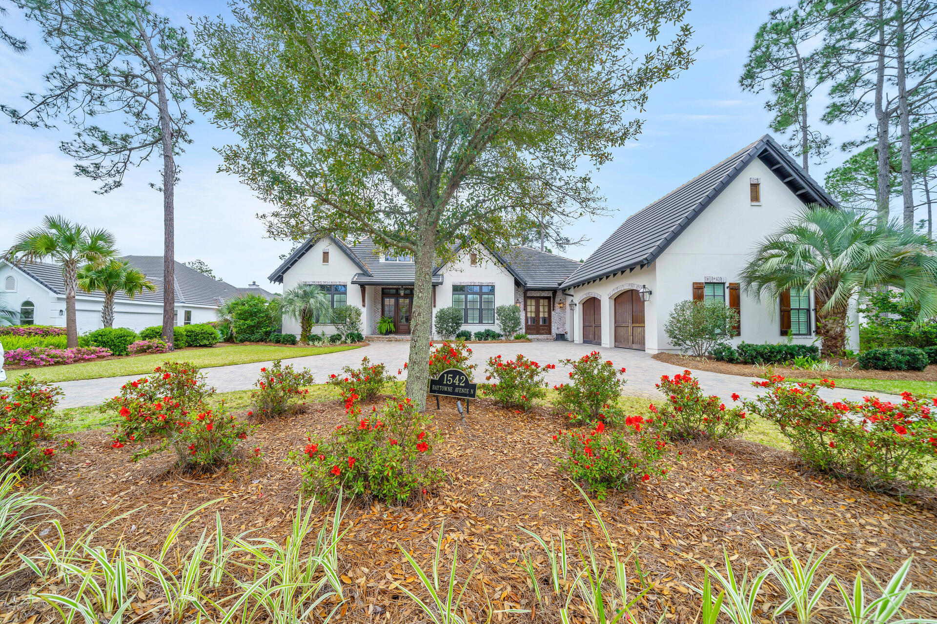 BAYTOWNE AVE EAST - Residential