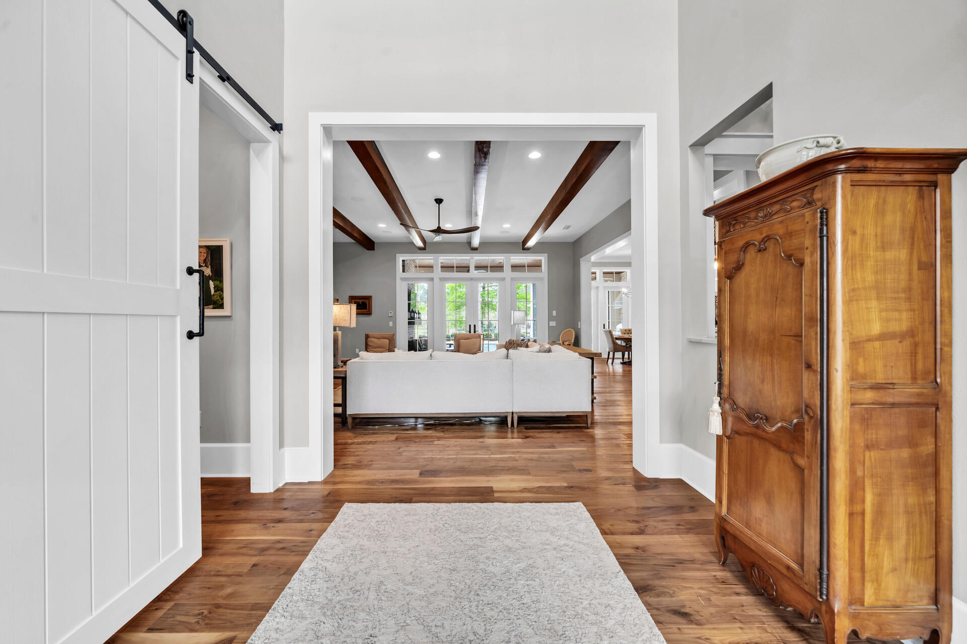 BAYTOWNE AVE EAST - Residential