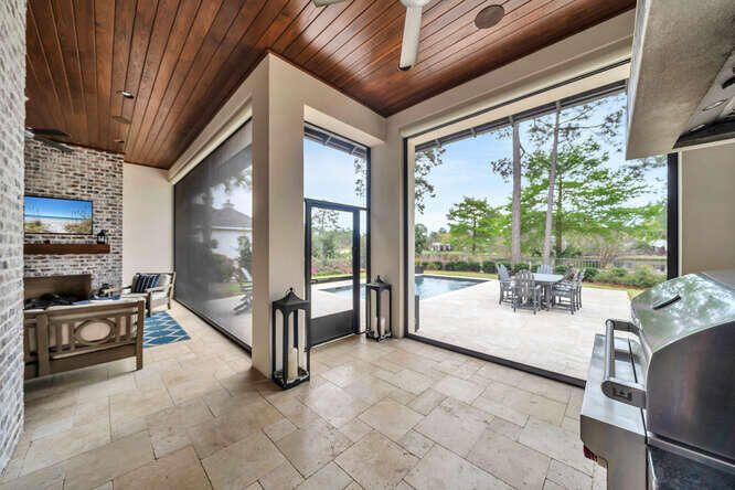BAYTOWNE AVE EAST - Residential