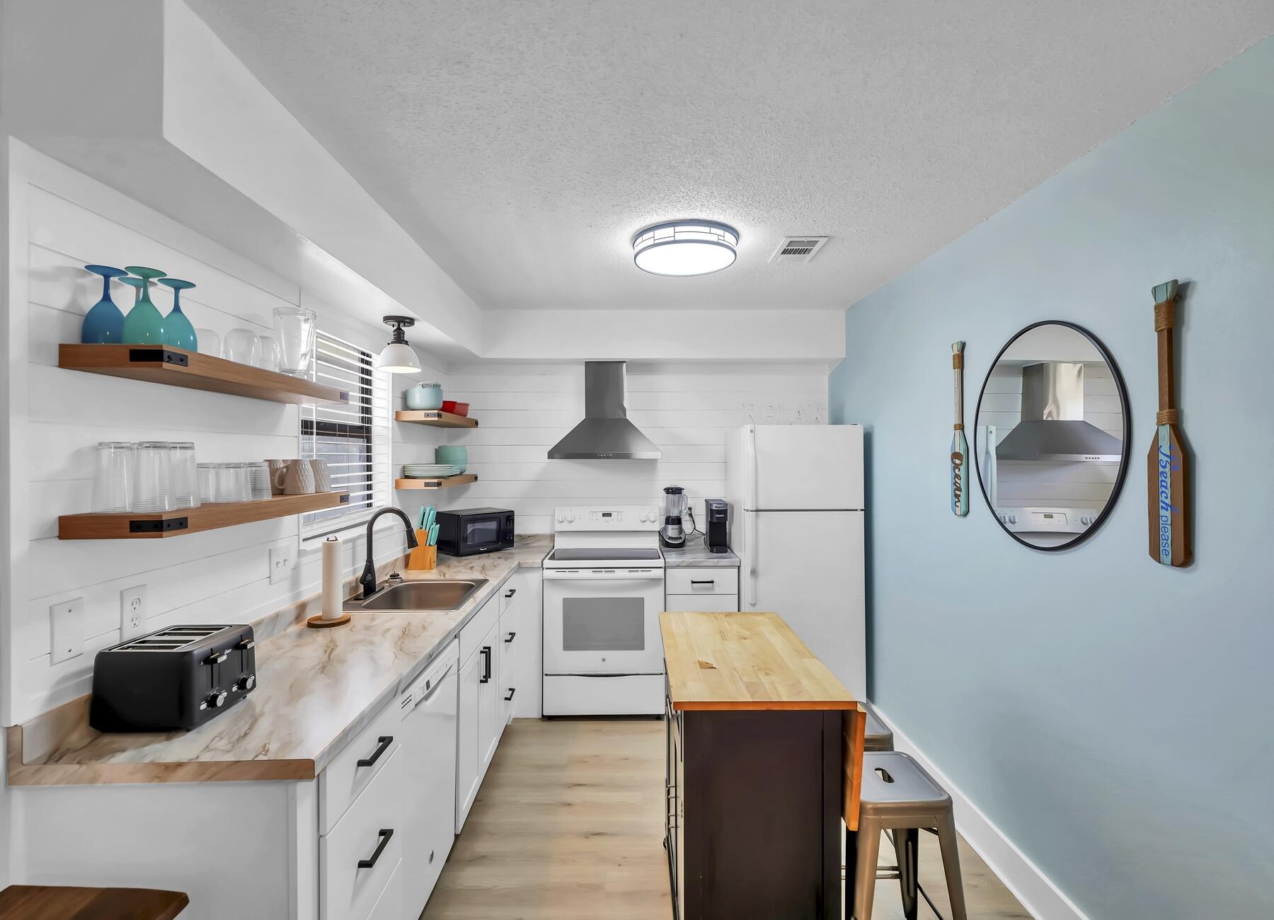 NAUTICAL WAY - Residential