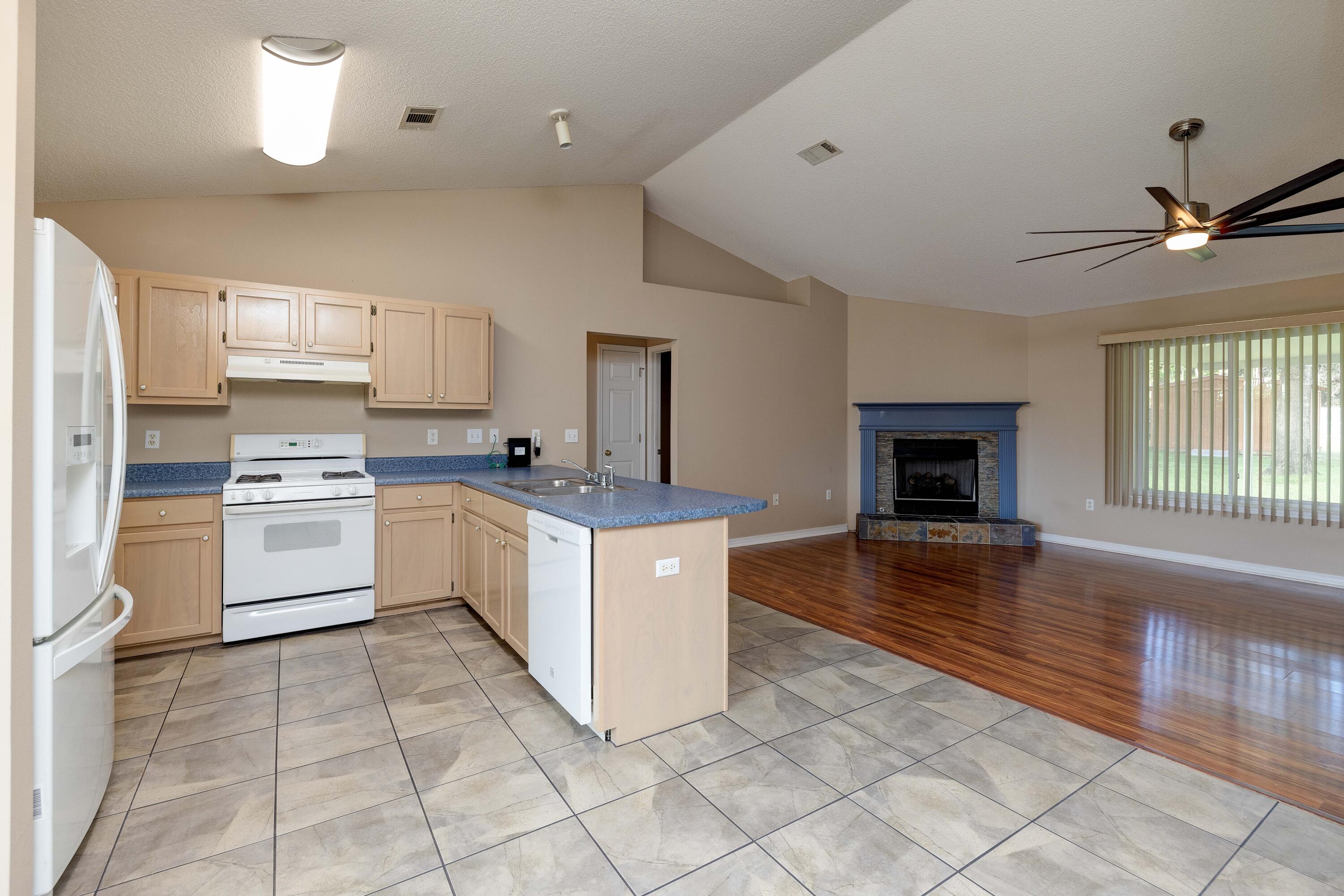 CHEROKEE BEND S/D PH 2 - Residential