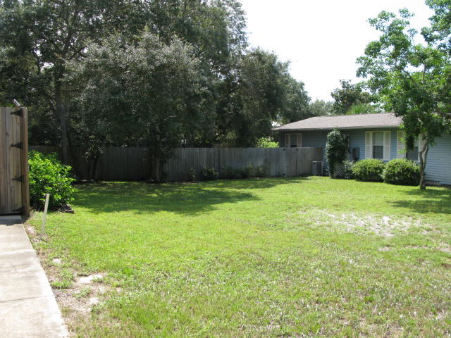 CRYSTAL BEACH - Residential