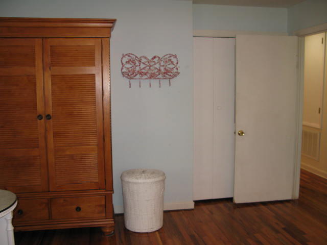 CRYSTAL BEACH - Residential