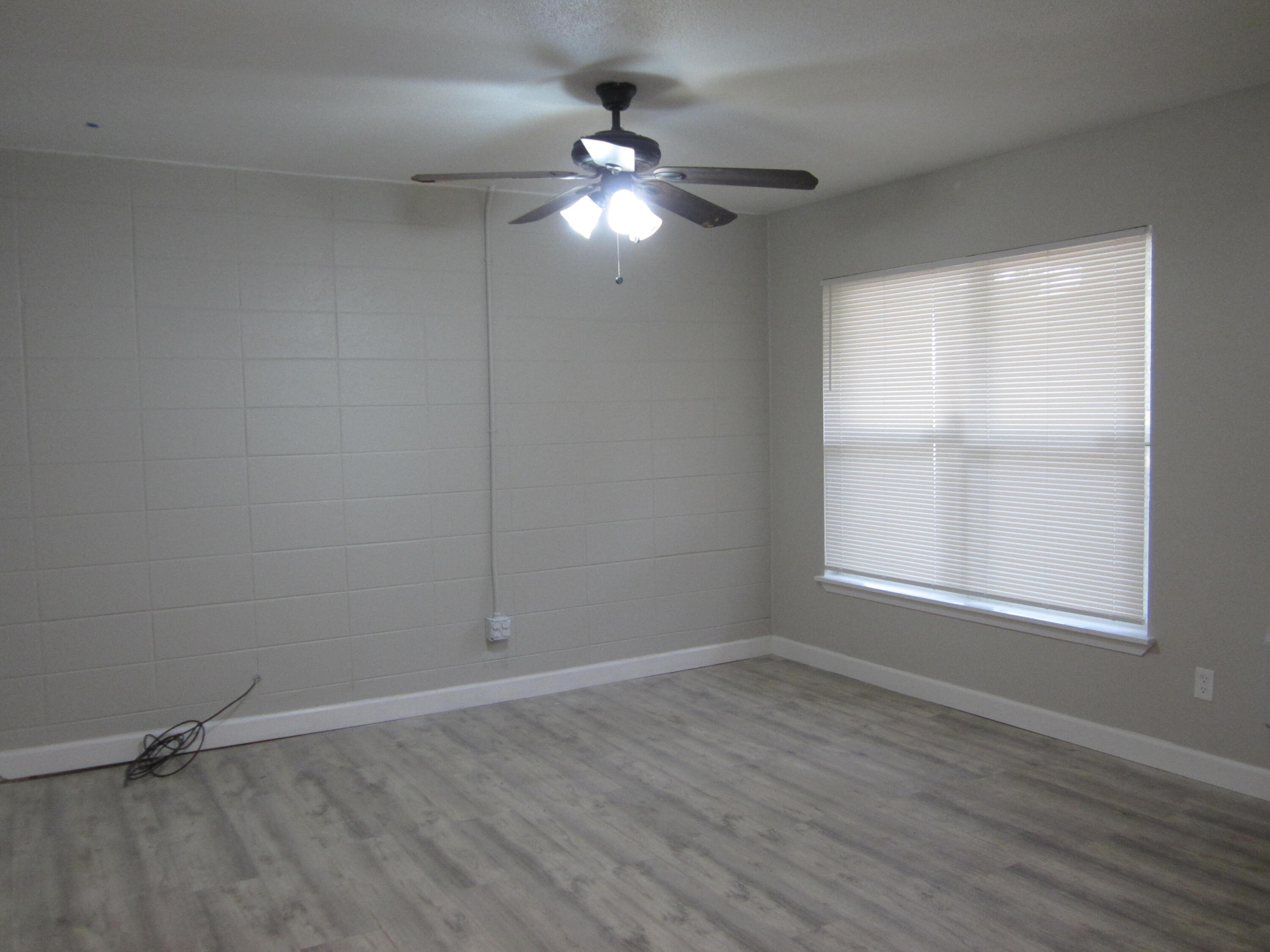 Chicago triplex - Residential Lease