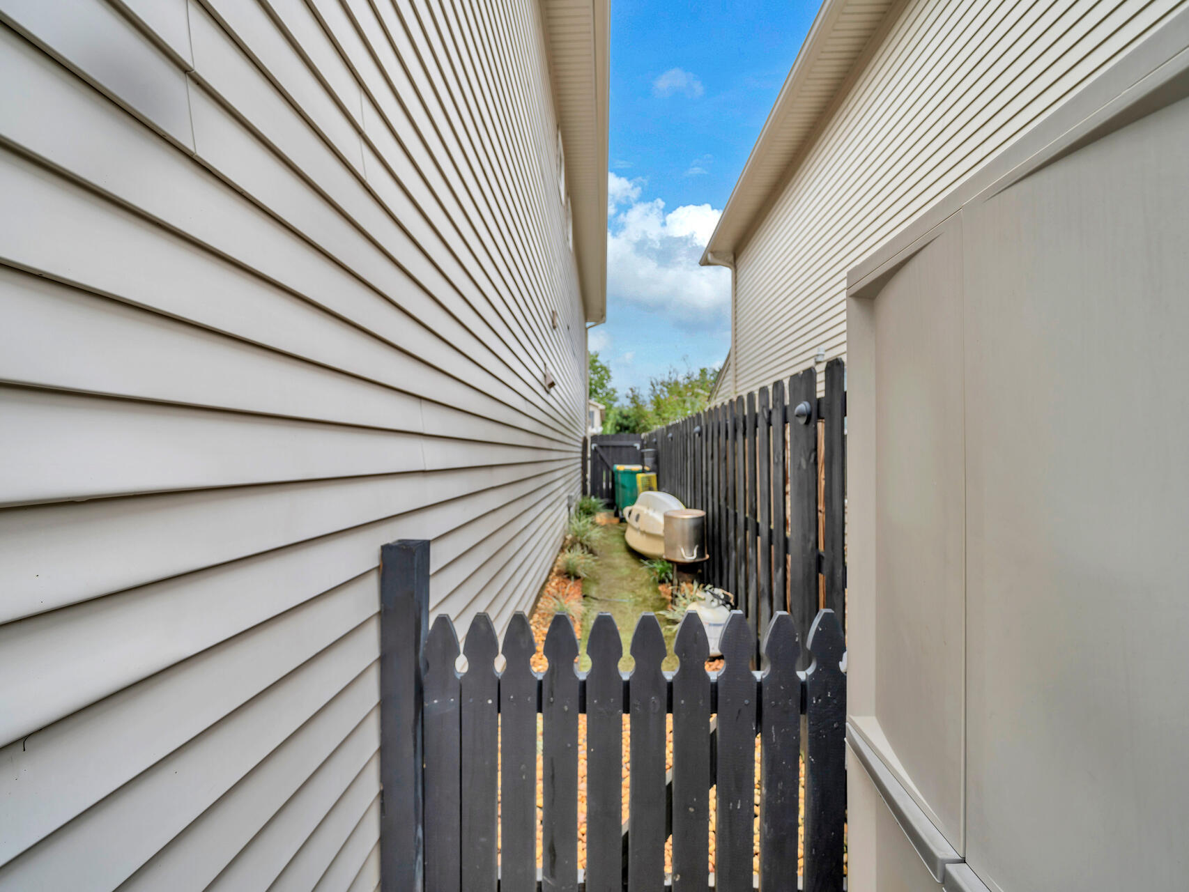 SUMMERWOOD - Residential