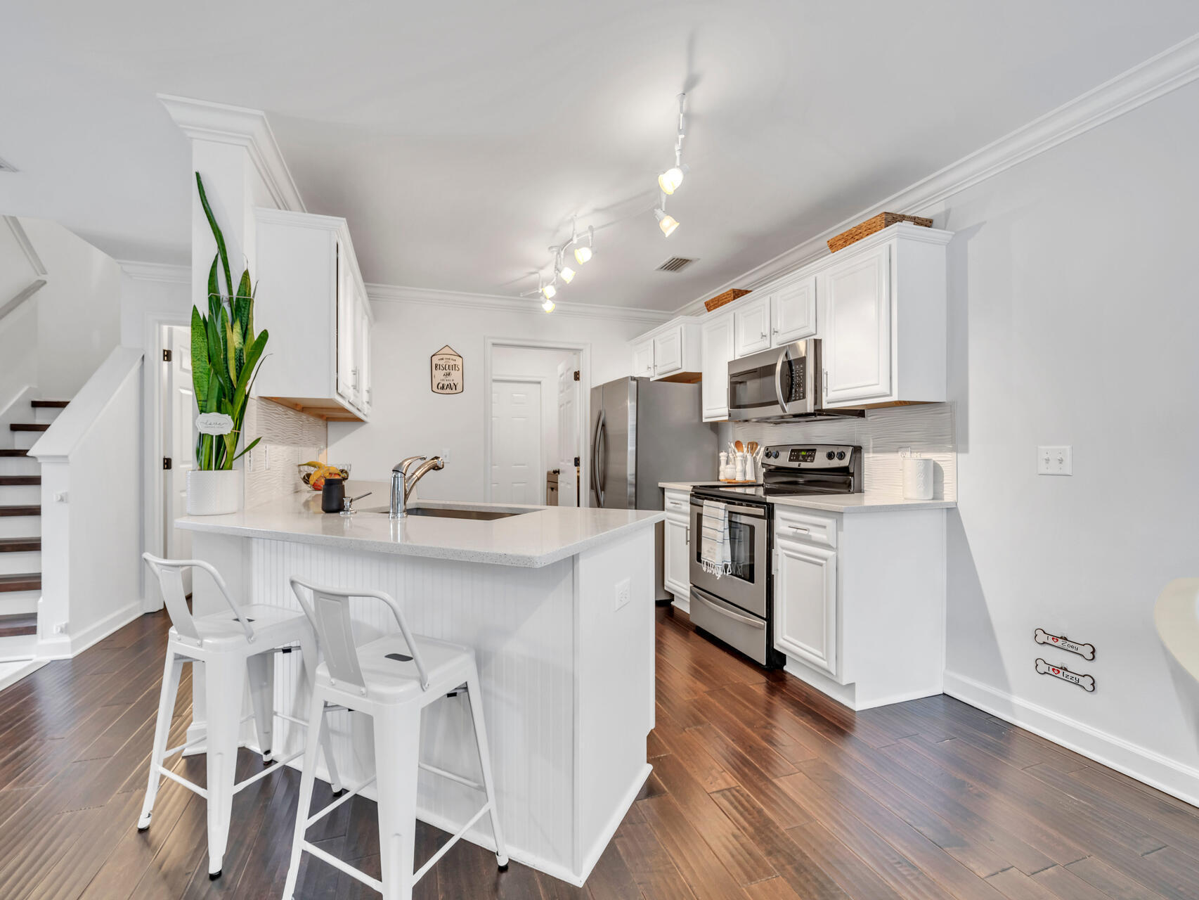 SUMMERWOOD - Residential