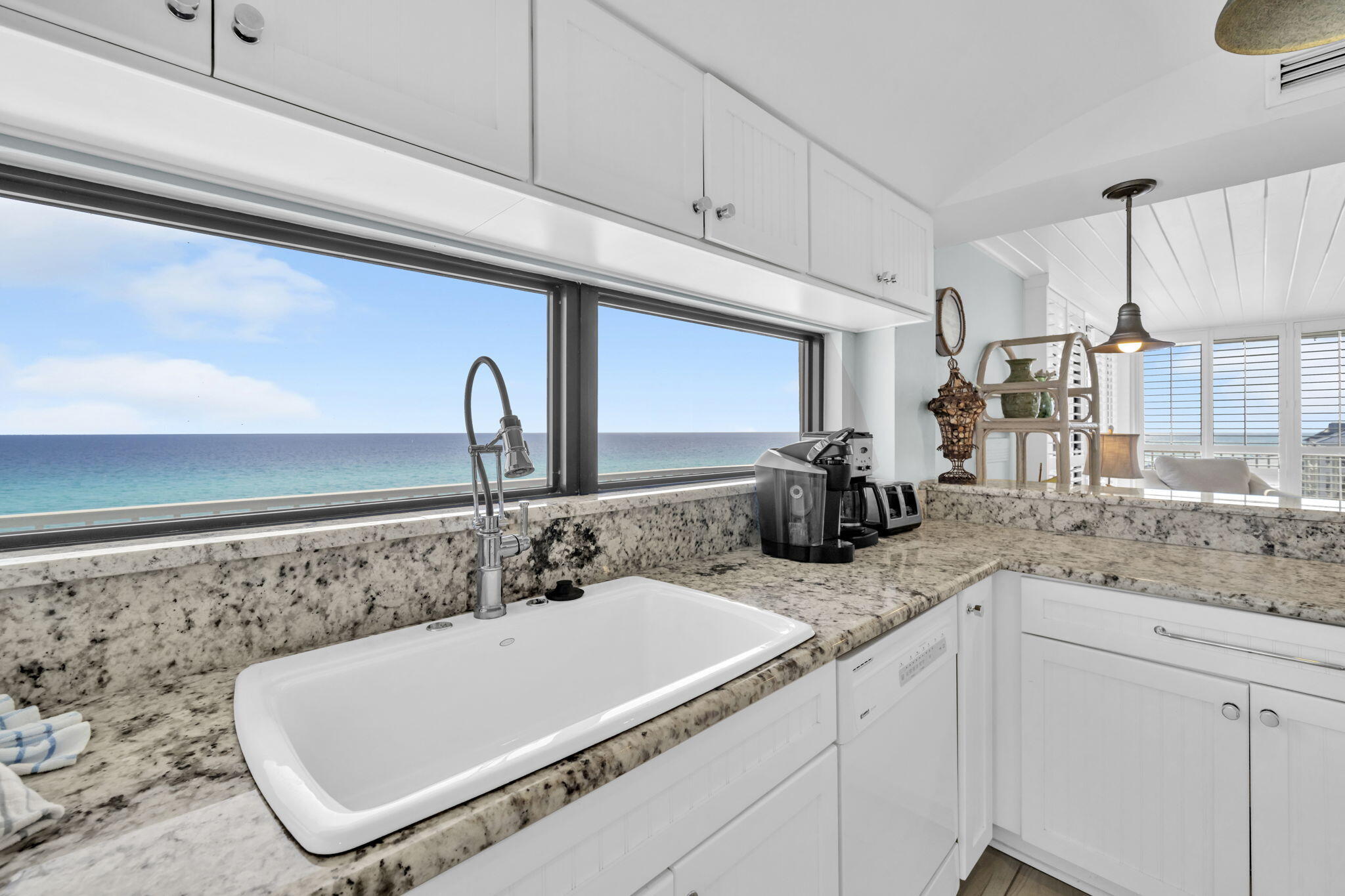 MAINSAIL CONDO PH 1 - Residential