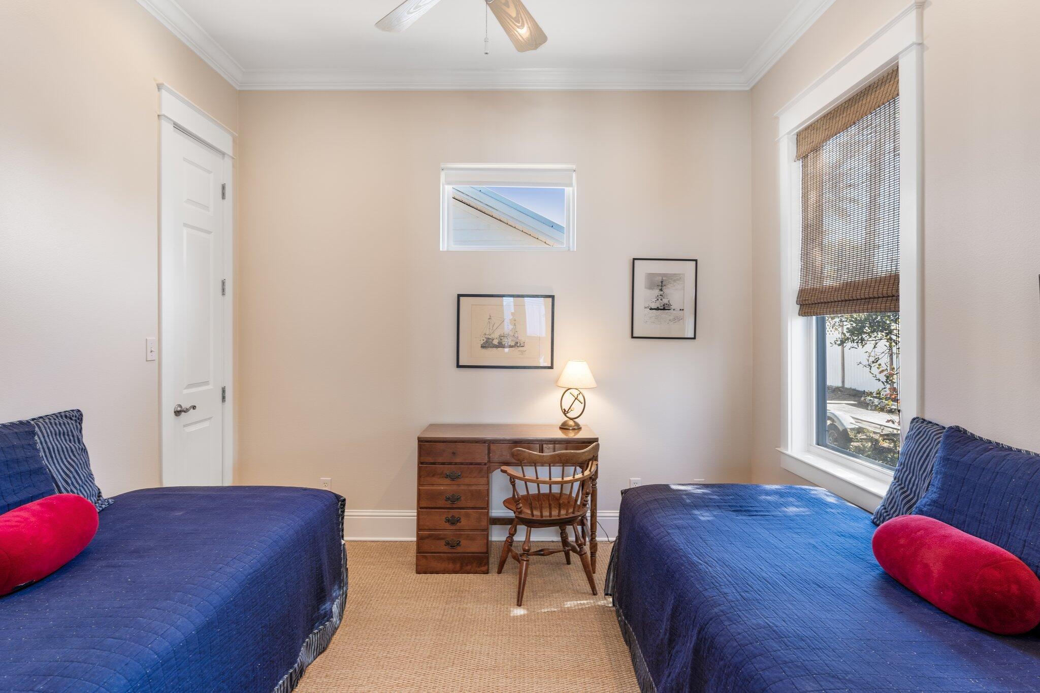 CRYSTAL BEACH - Residential