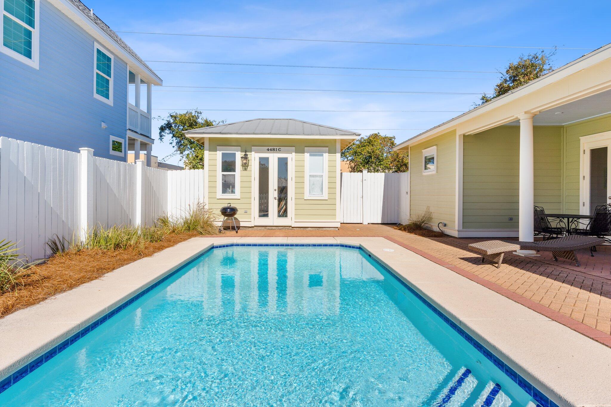 CRYSTAL BEACH - Residential