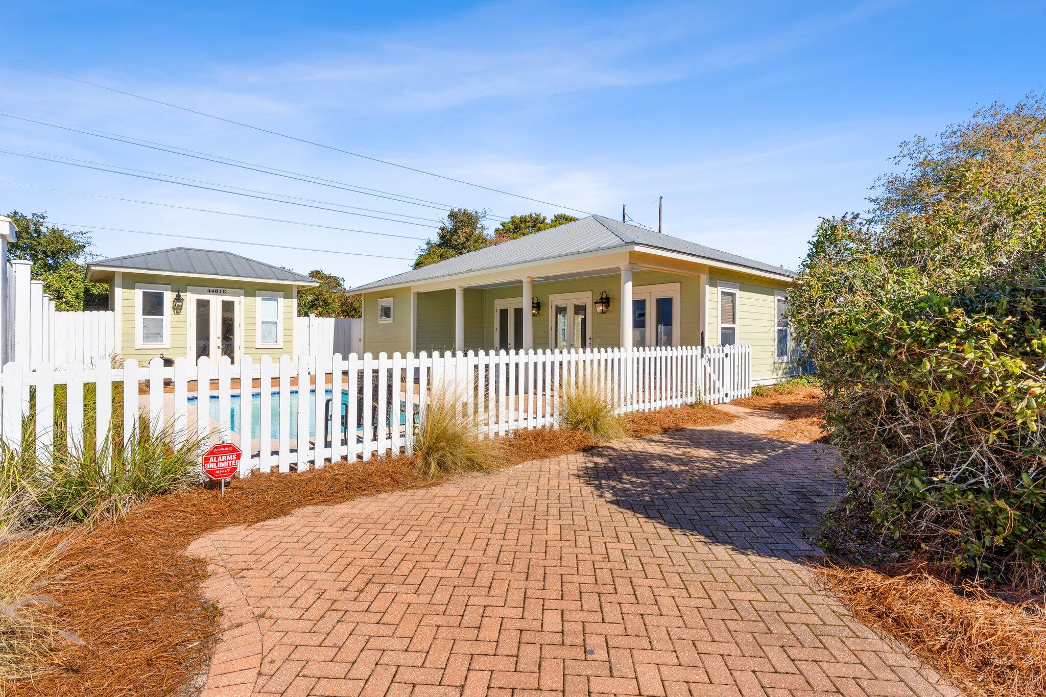 CRYSTAL BEACH - Residential