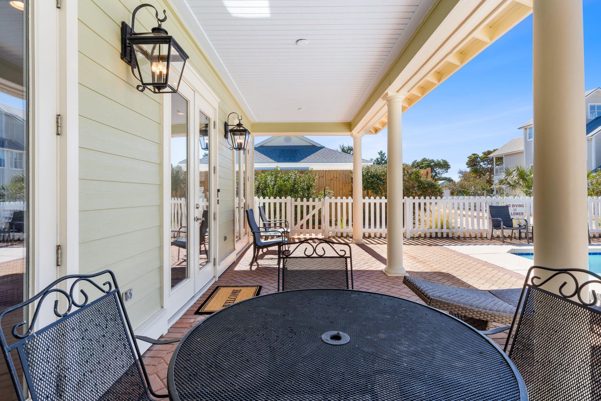 CRYSTAL BEACH - Residential