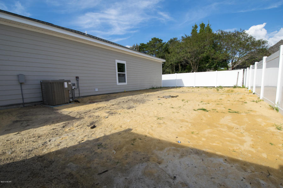 GRAND LAGOON SHORES UNIT 11 - Residential