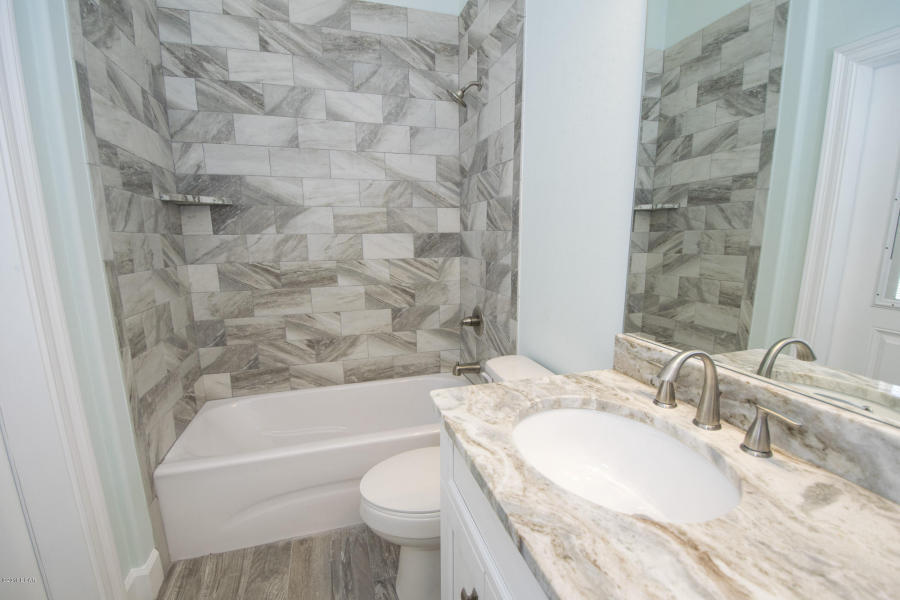 GRAND LAGOON SHORES UNIT 11 - Residential