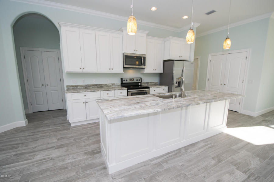 GRAND LAGOON SHORES UNIT 11 - Residential