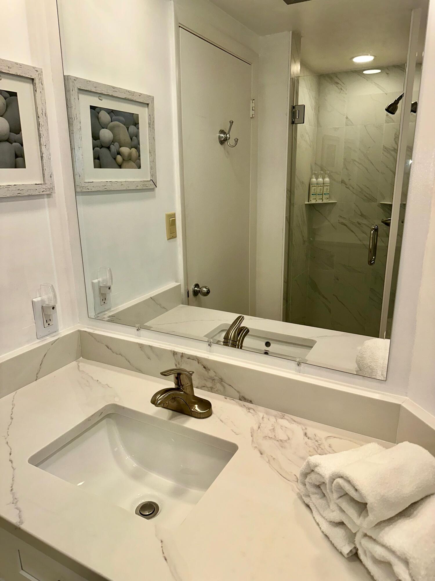 DESTIN SURFSIDE CONDO - Residential