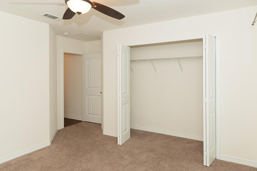 NAVARRE S/D 2ND ADDN - Residential Lease