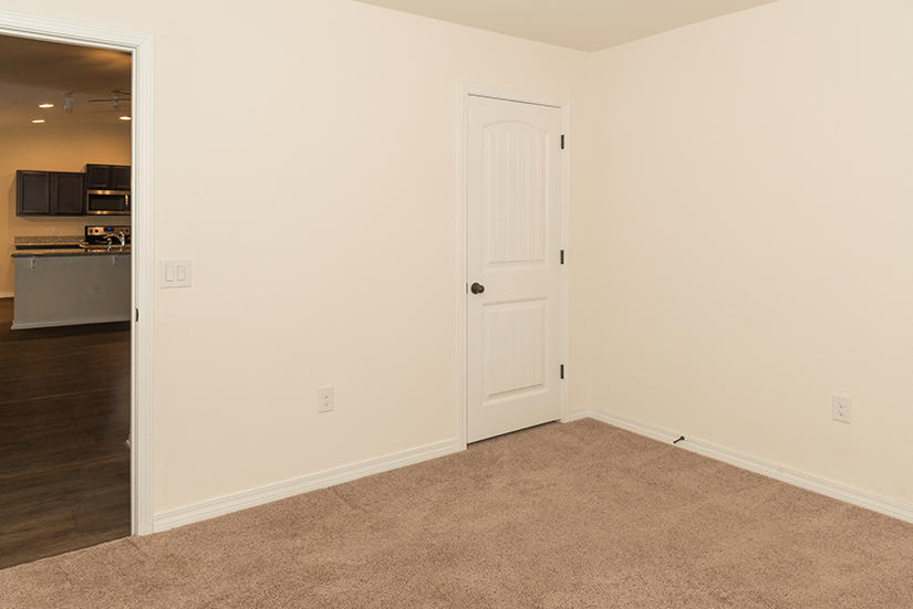 NAVARRE S/D 2ND ADDN - Residential Lease