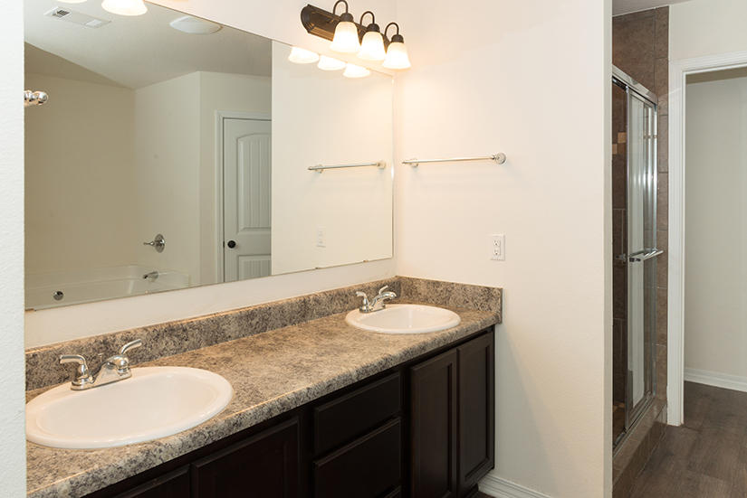 NAVARRE S/D 2ND ADDN - Residential Lease