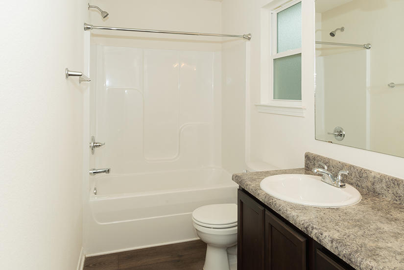 NAVARRE S/D 2ND ADDN - Residential Lease