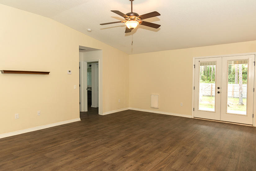 NAVARRE S/D 2ND ADDN - Residential Lease