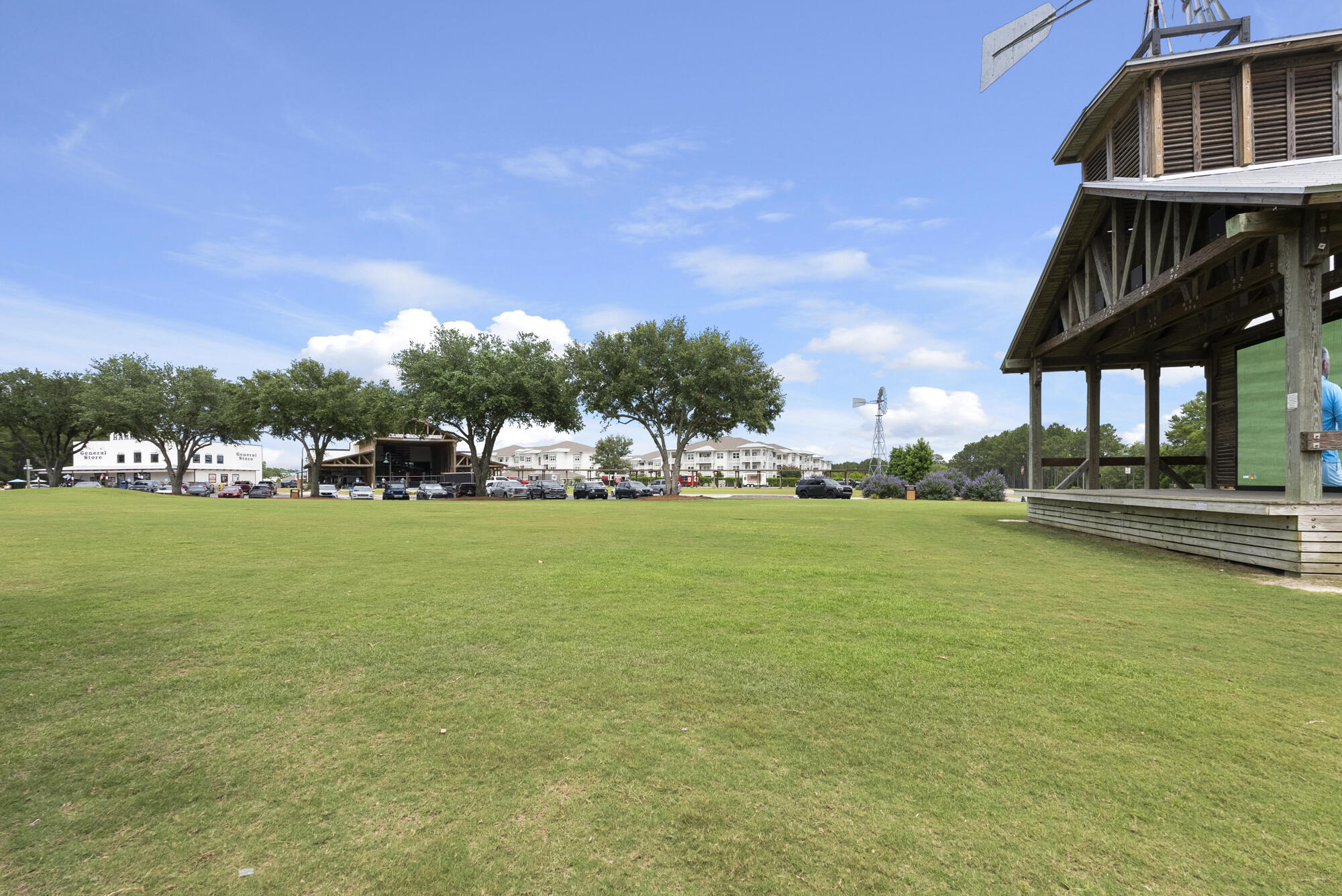 HAMMOCK BAY - Residential