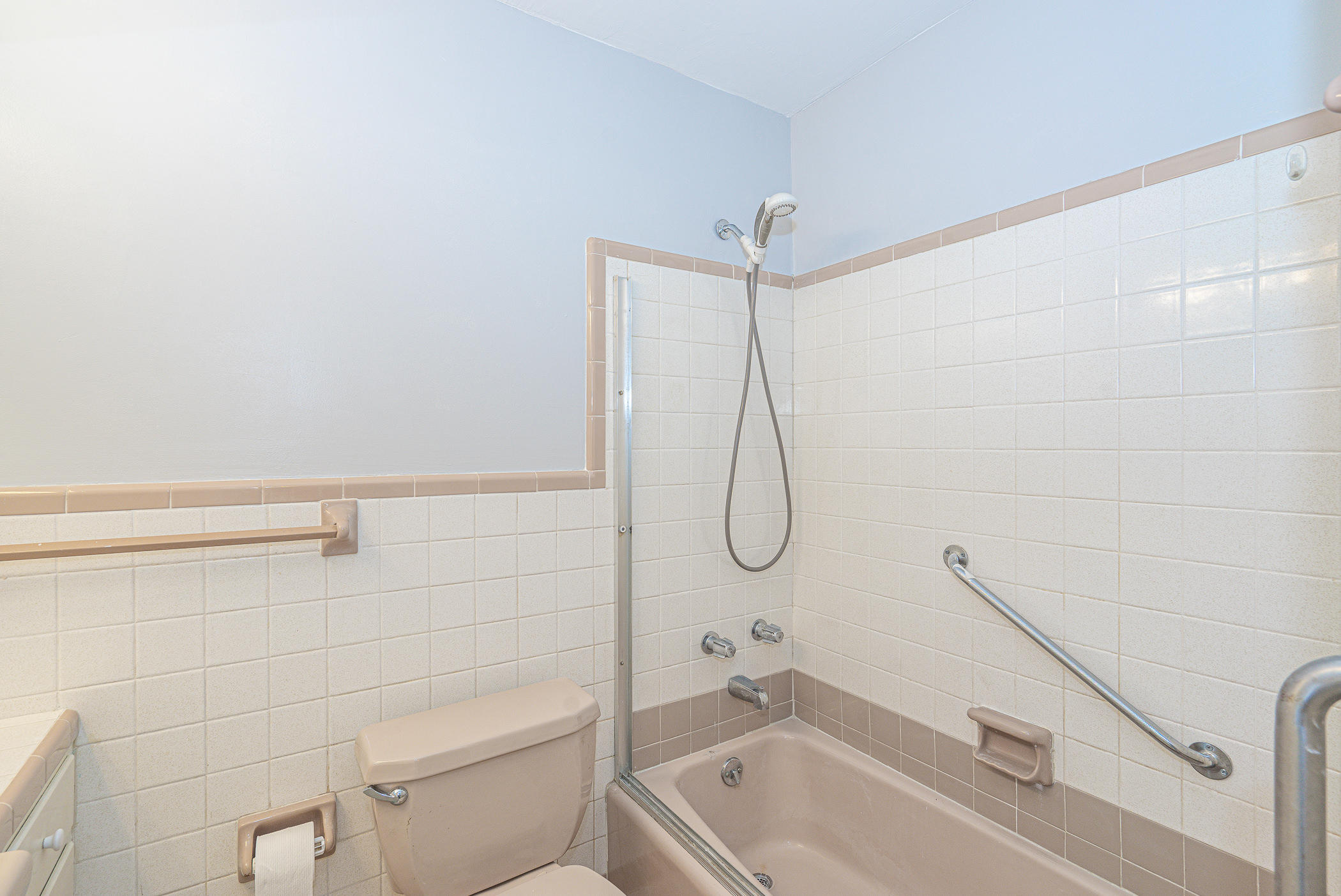 COLONY ESTATES 3RD ADDN - Residential