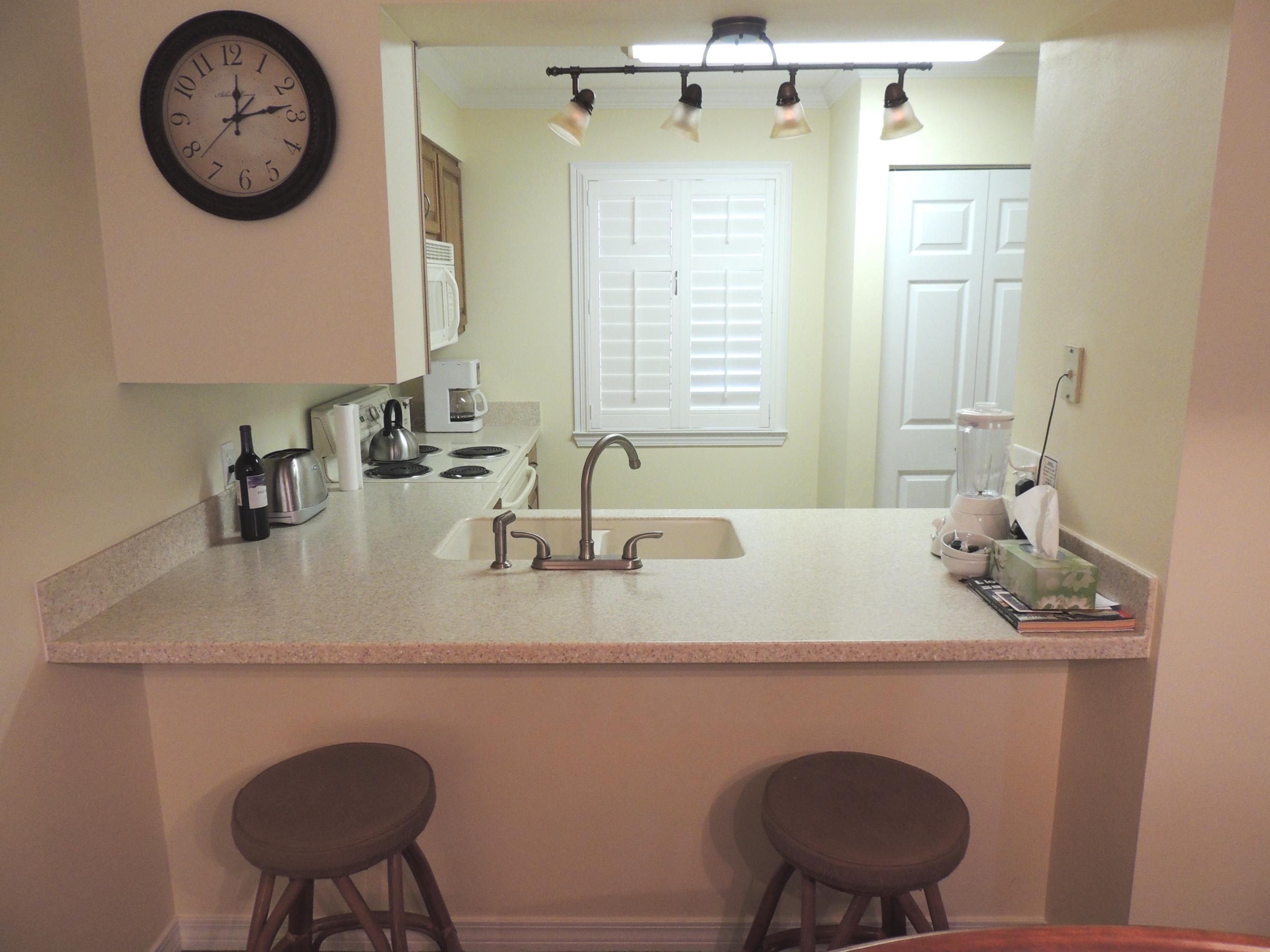 ISLANDER CONDO PH 2 - Residential