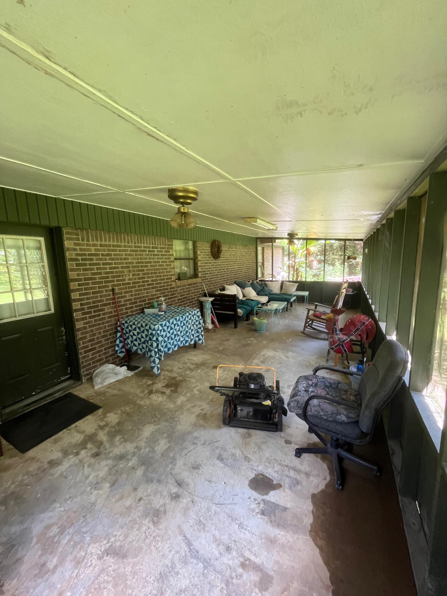 NO RECORDED SUBDIVISION - Residential