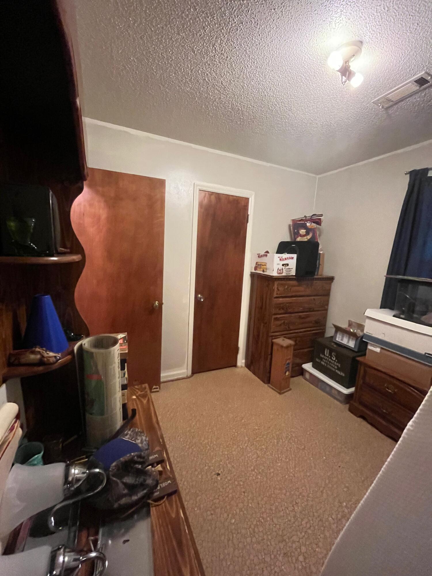 NO RECORDED SUBDIVISION - Residential
