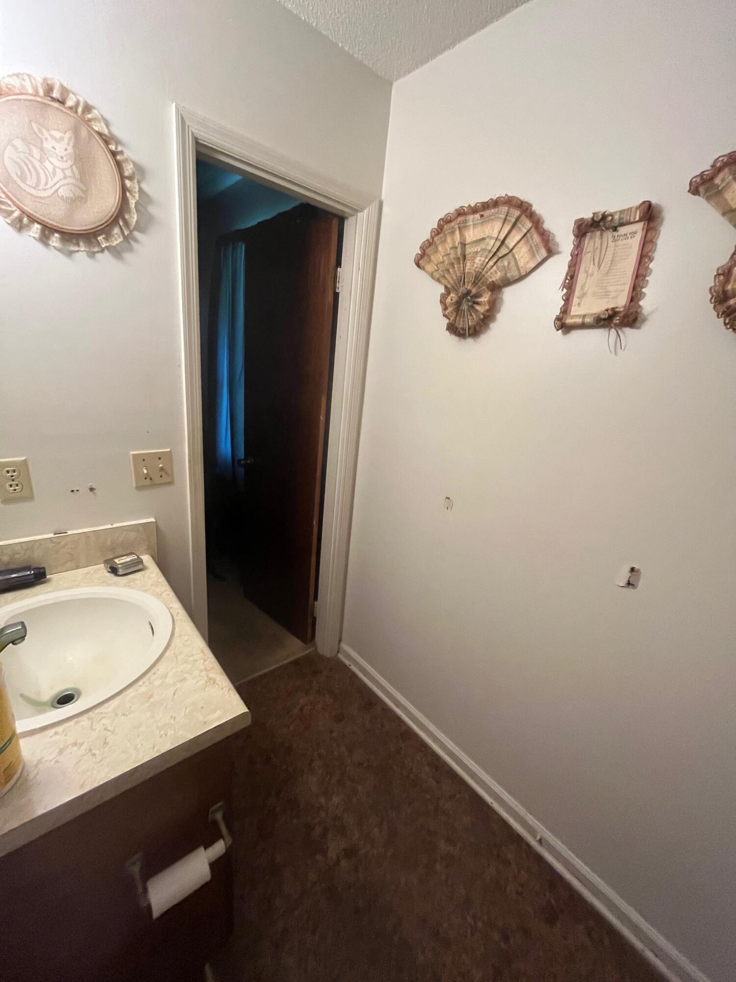 NO RECORDED SUBDIVISION - Residential
