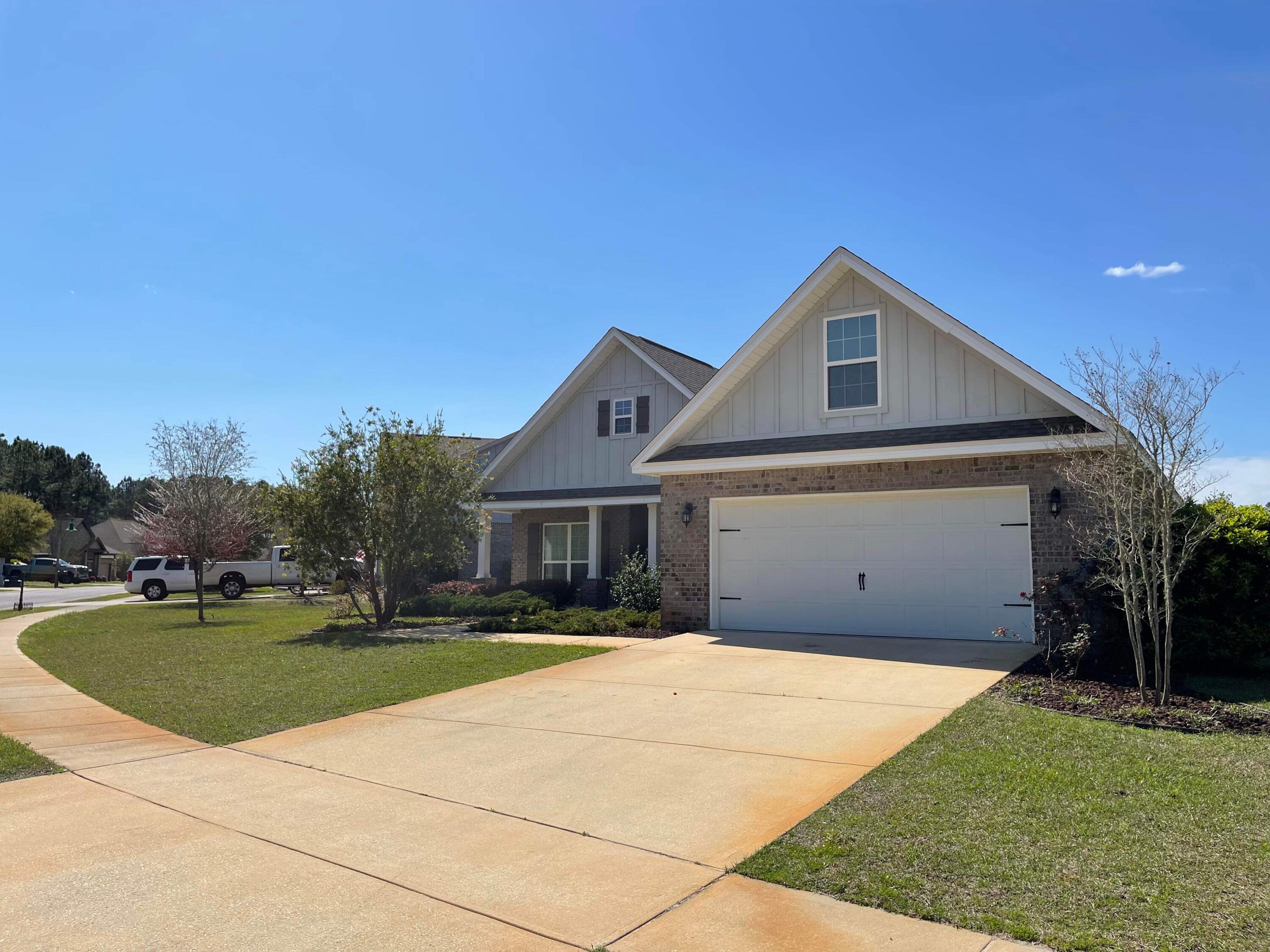 HAMMOCK BAY - Residential Lease