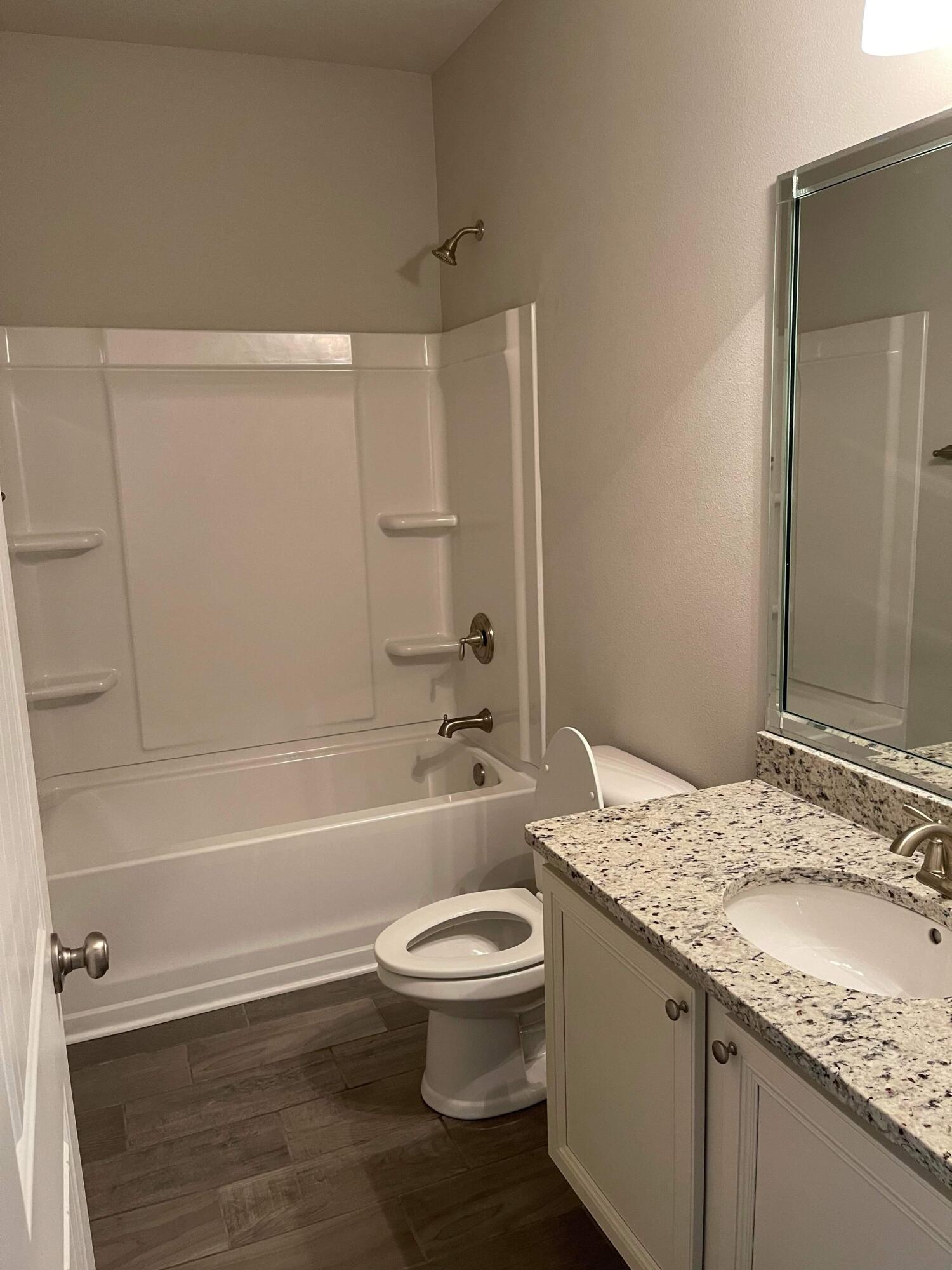 HAMMOCK BAY - Residential Lease