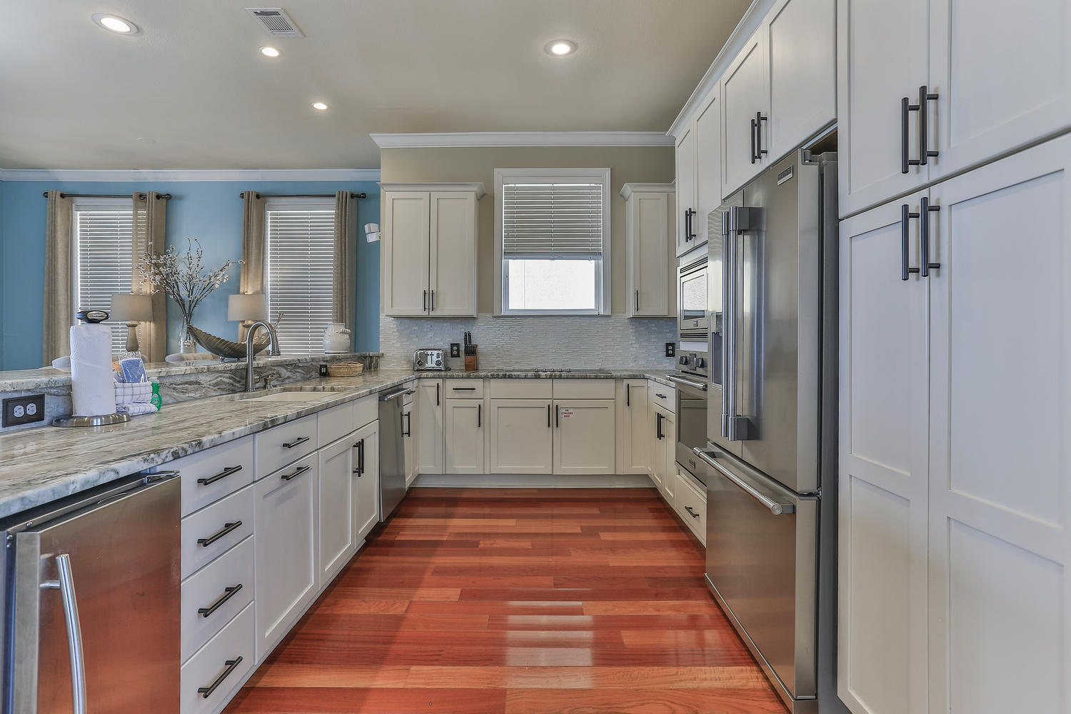 MARAVILLA SHORES - Residential