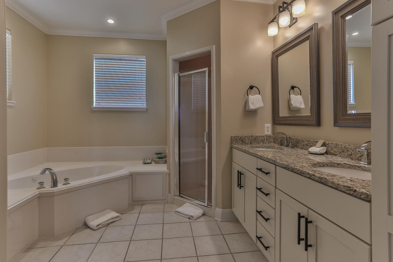 MARAVILLA SHORES - Residential
