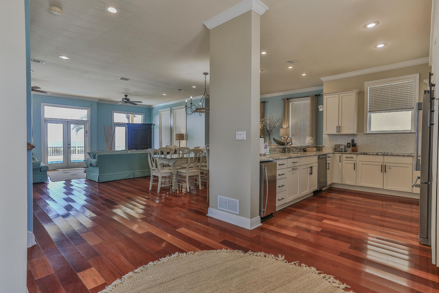 MARAVILLA SHORES - Residential