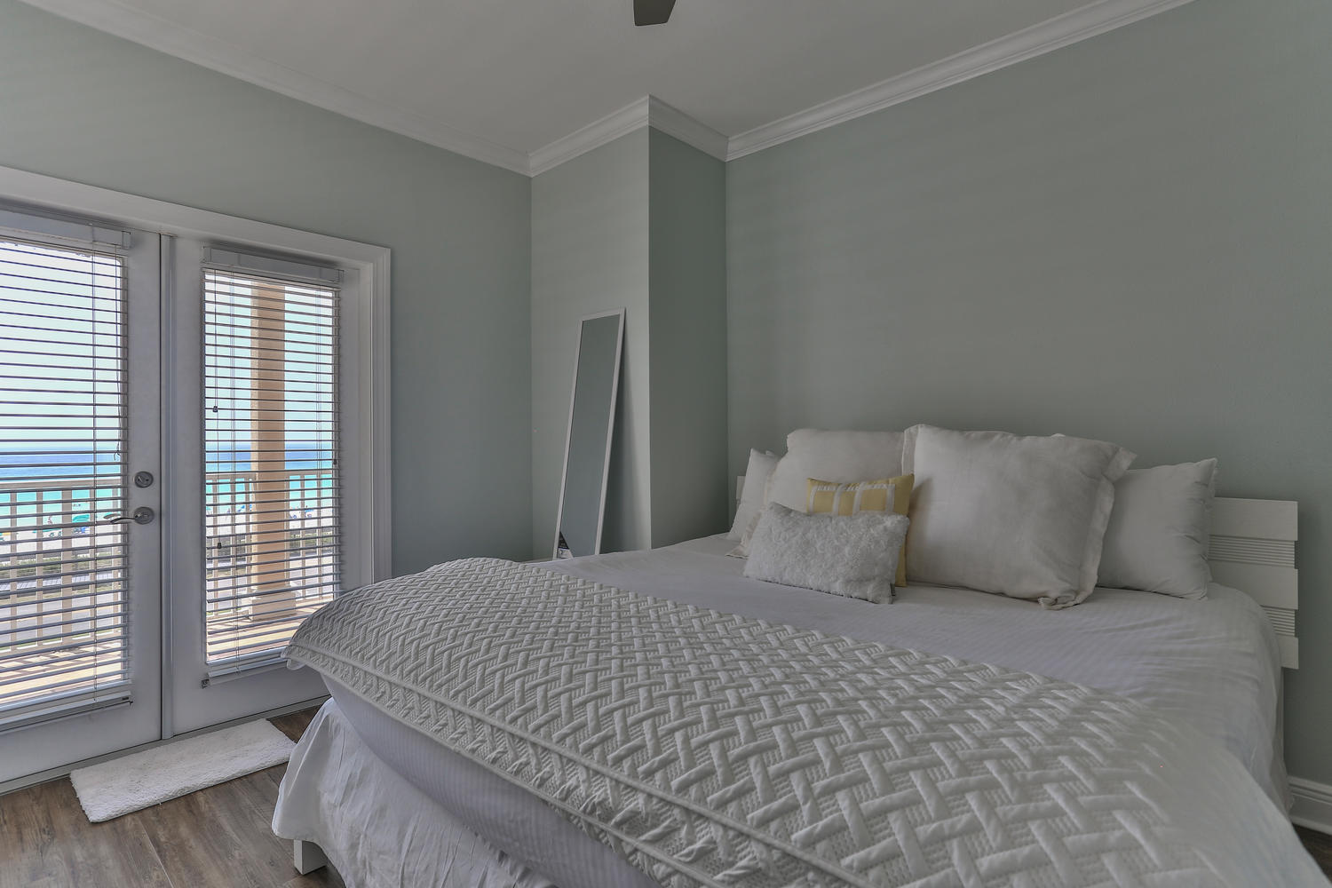 MARAVILLA SHORES - Residential