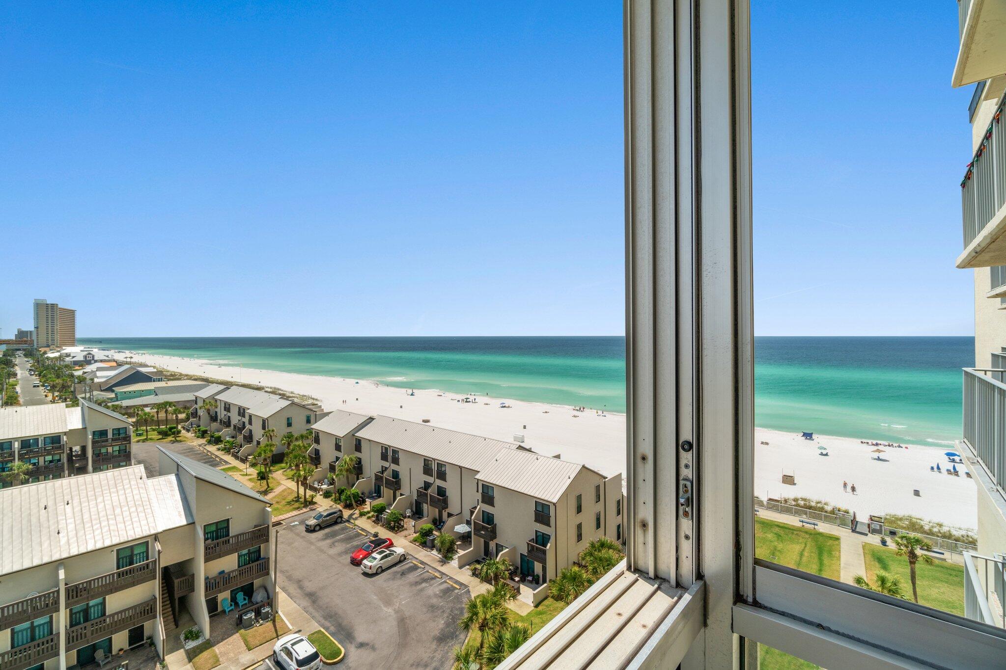 REGENCY TOWERS - Residential