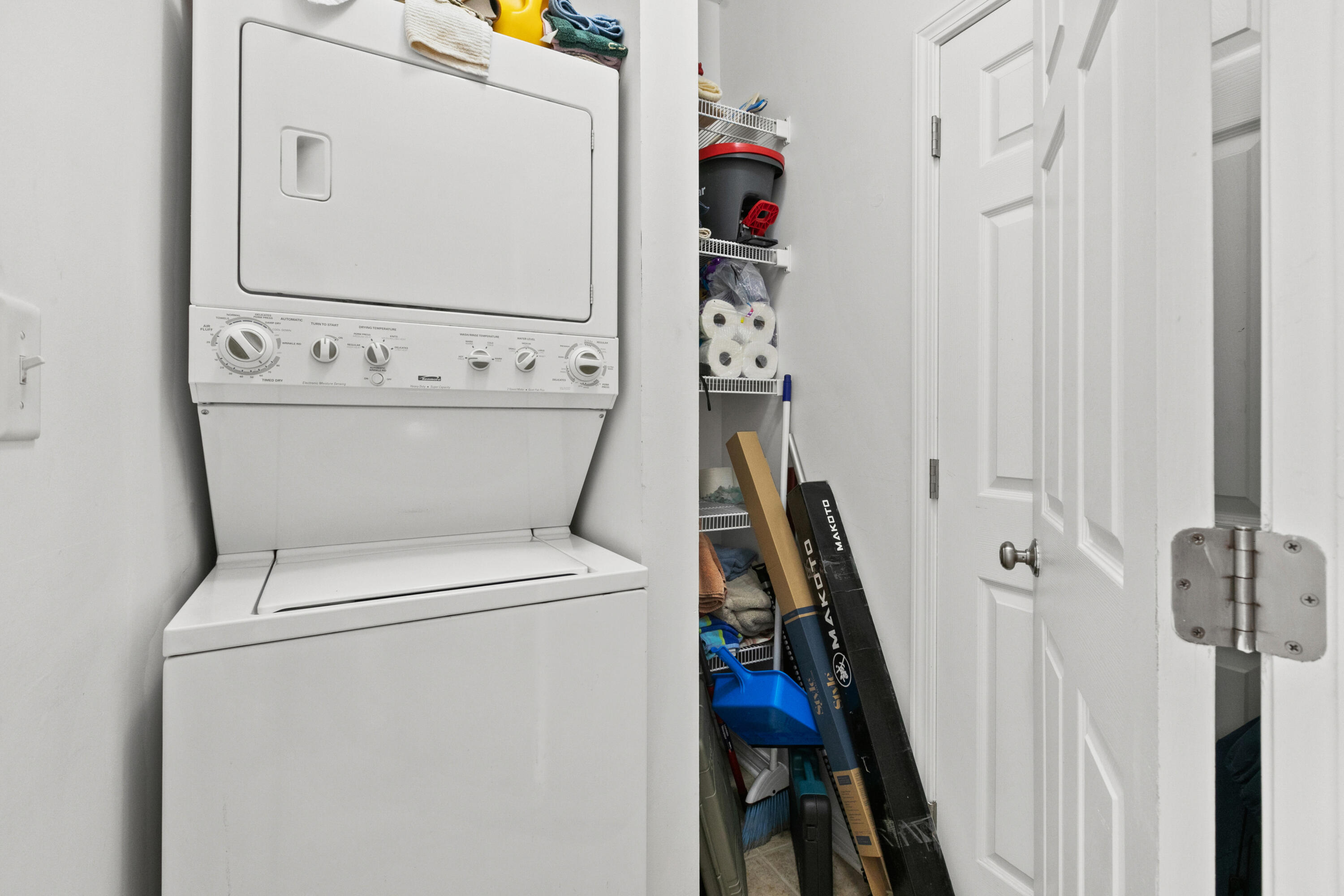 HERONS WATCH CONDO PH 4 - Residential