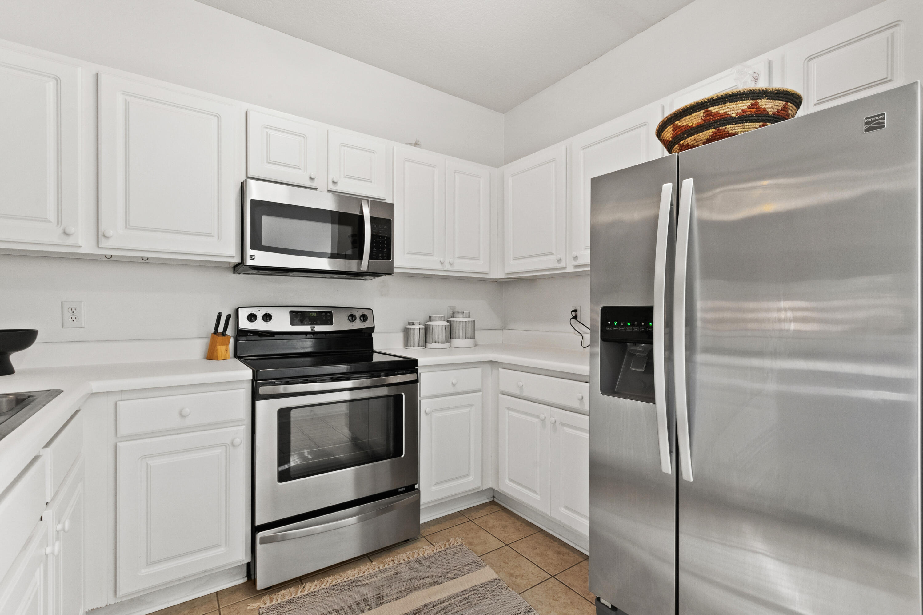 HERONS WATCH CONDO PH 4 - Residential