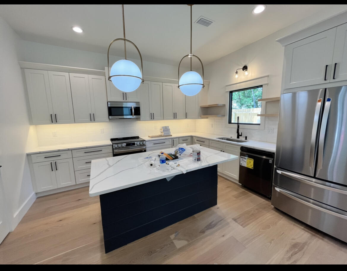 SACRED OAKS PH 2 - Residential Lease