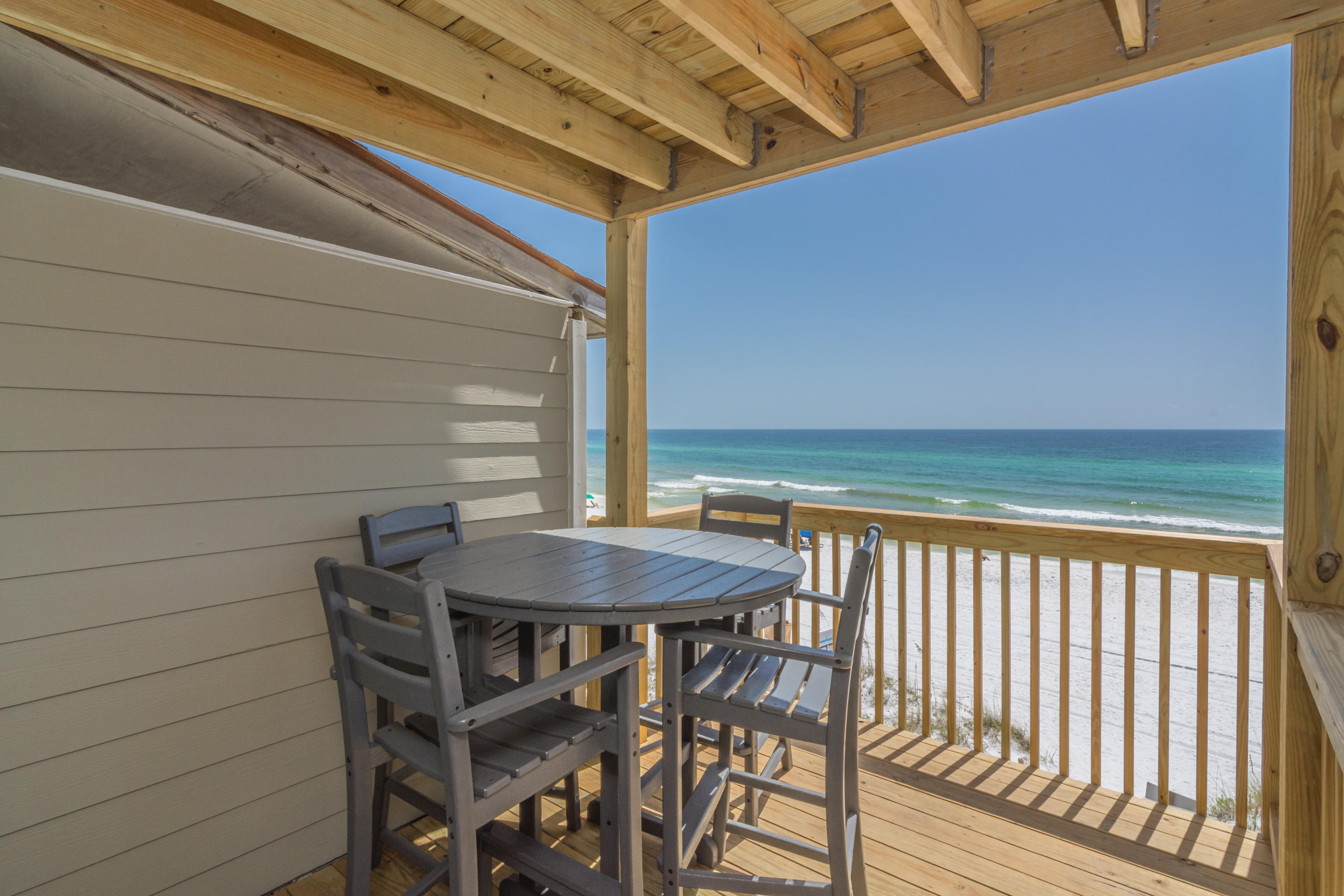 SUMMER HAVEN SOUTH T/H - Residential