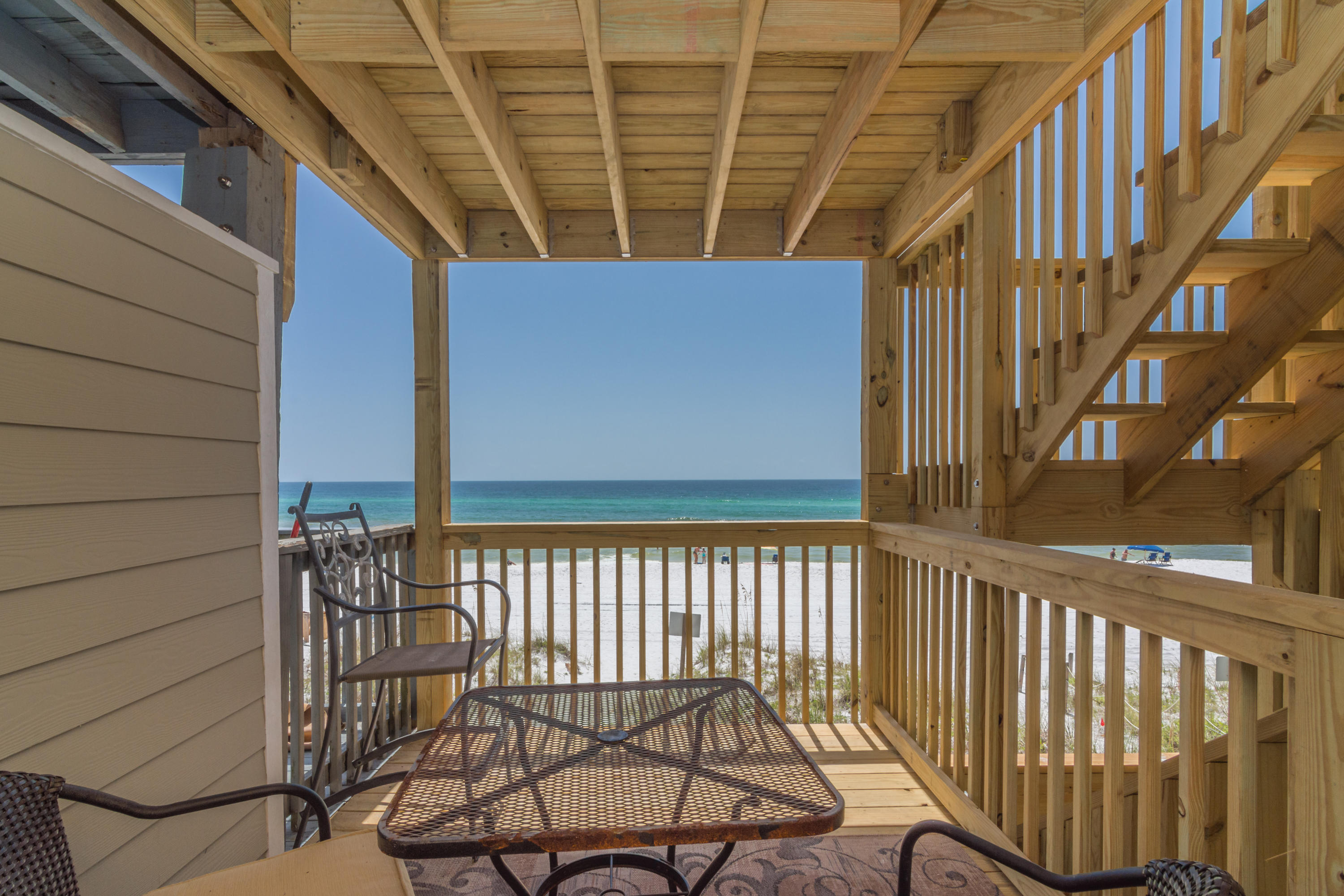 SUMMER HAVEN SOUTH T/H - Residential