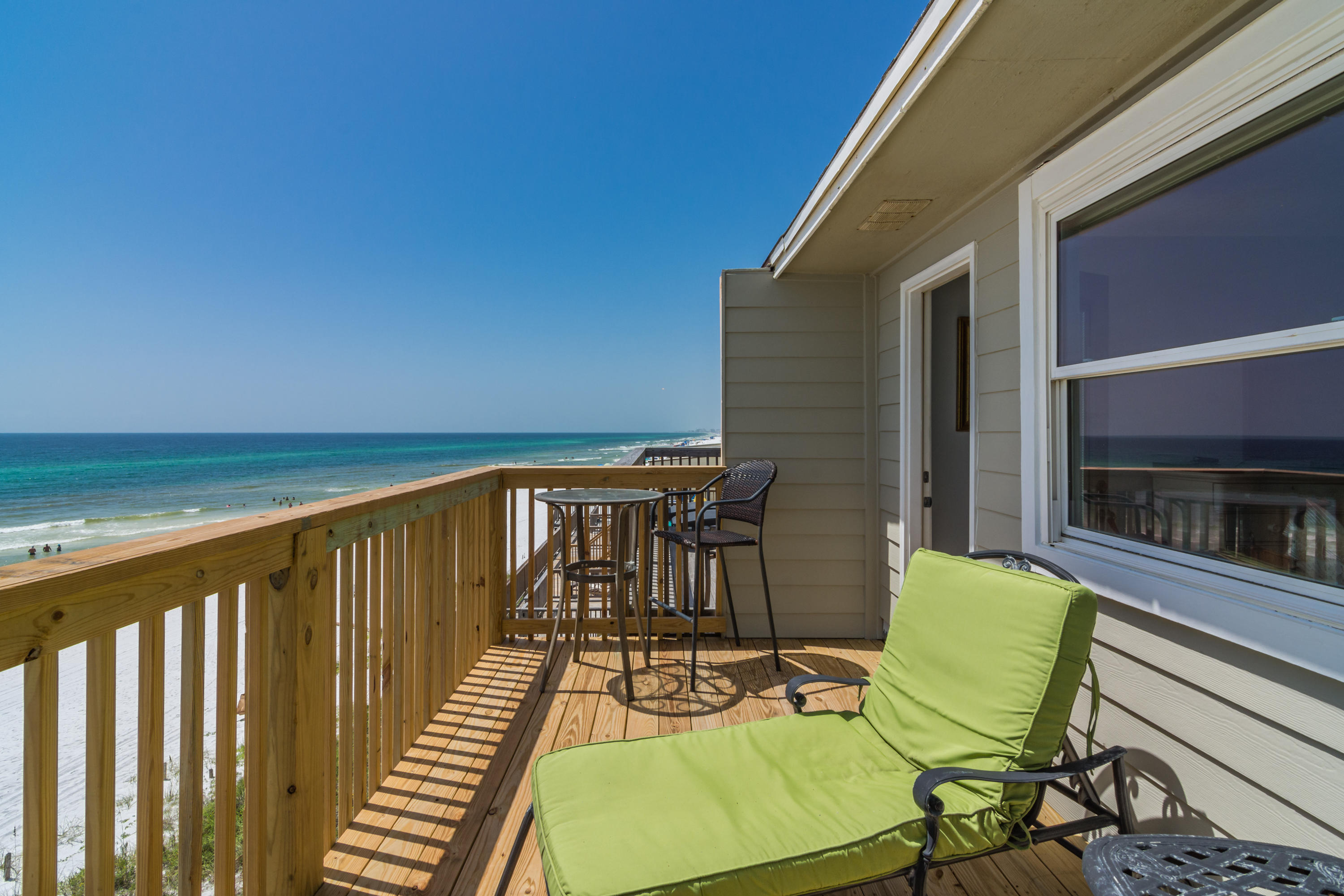 SUMMER HAVEN SOUTH T/H - Residential