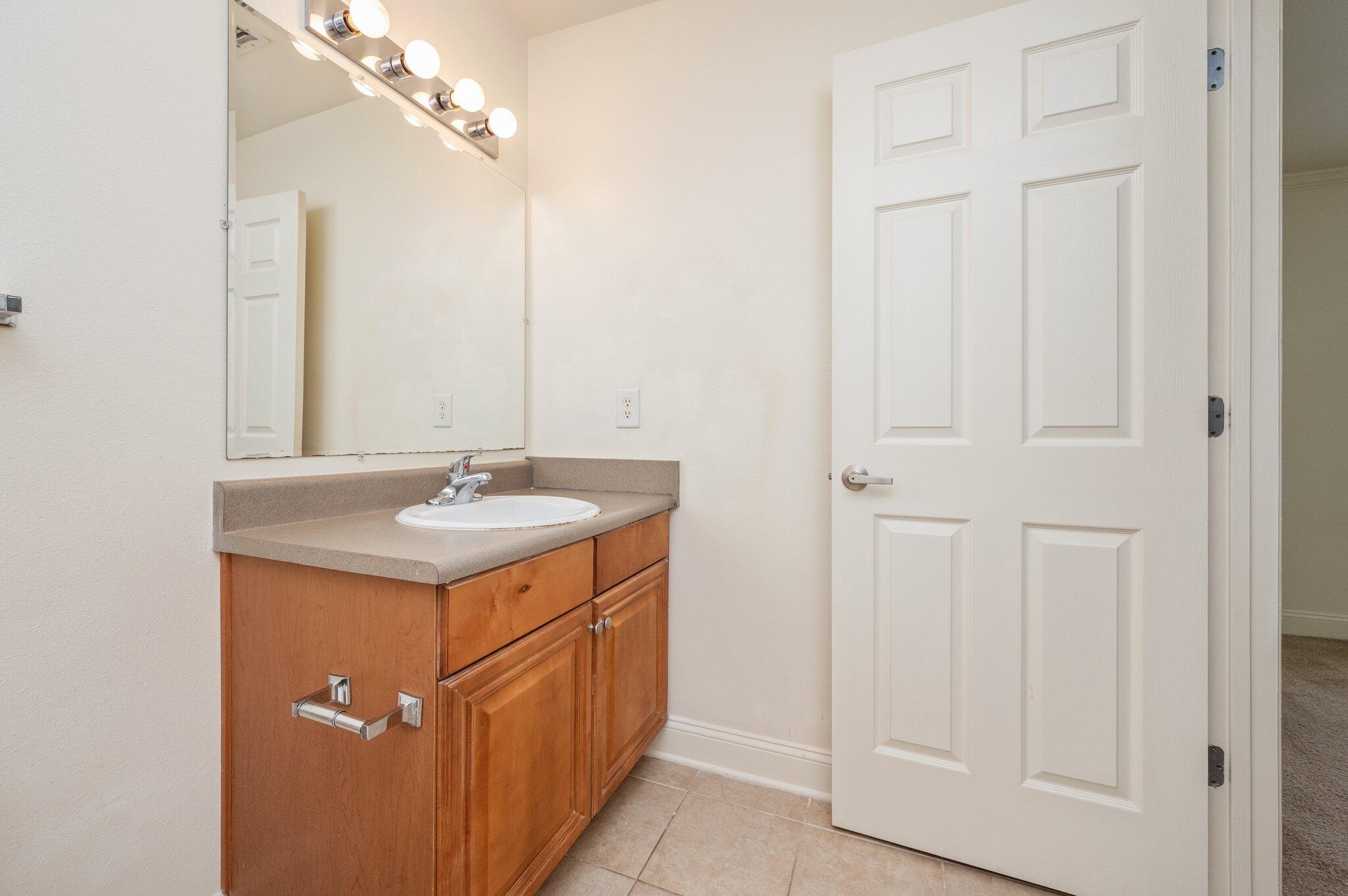 EAGLES LANDING S/D - Residential Lease