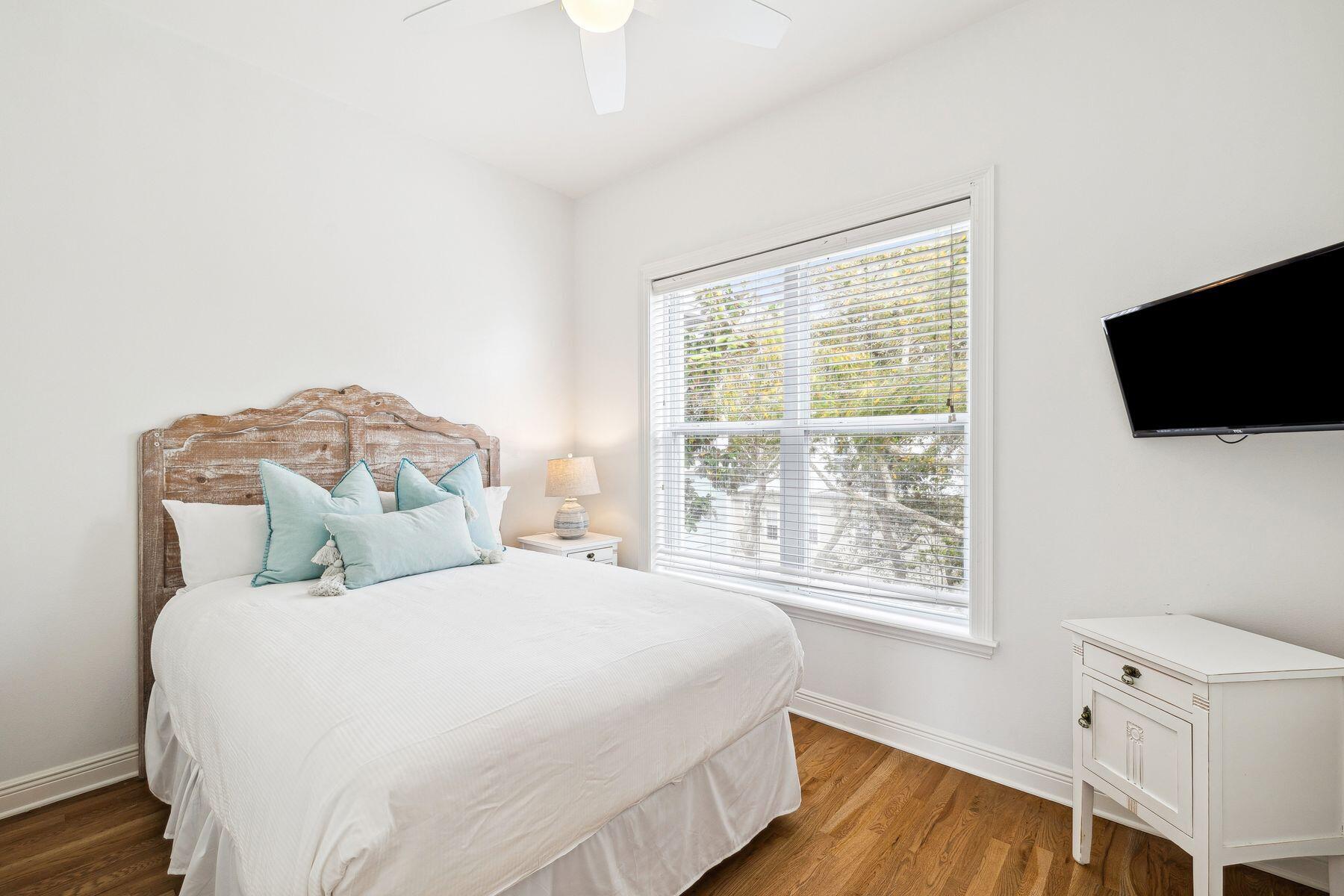 SEAGROVE 1ST ADDN - Residential