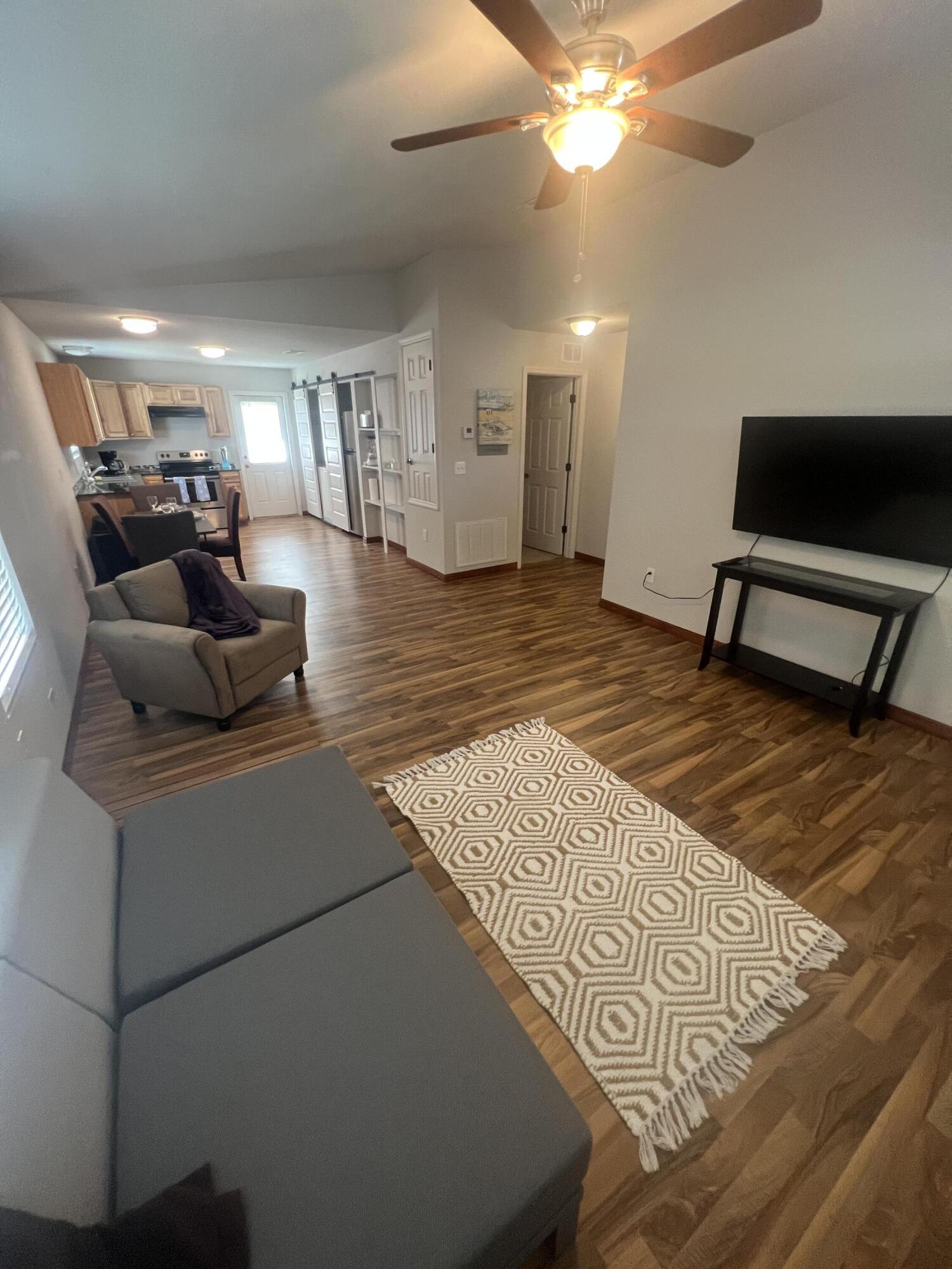 NAVARRE FIRST ADD - Residential