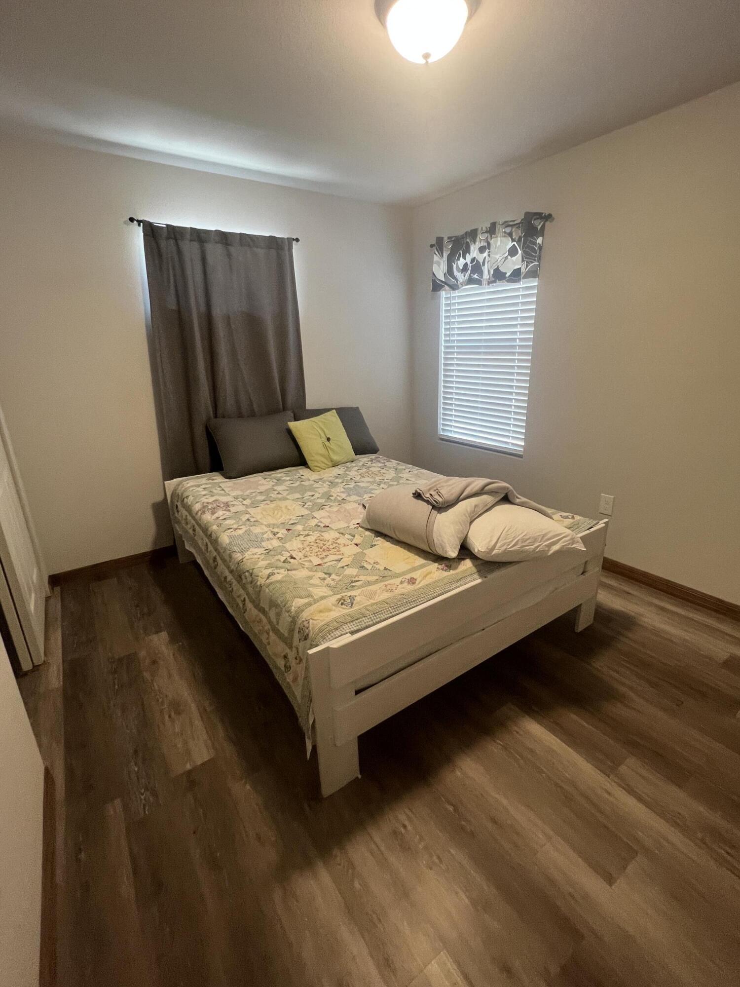 NAVARRE FIRST ADD - Residential