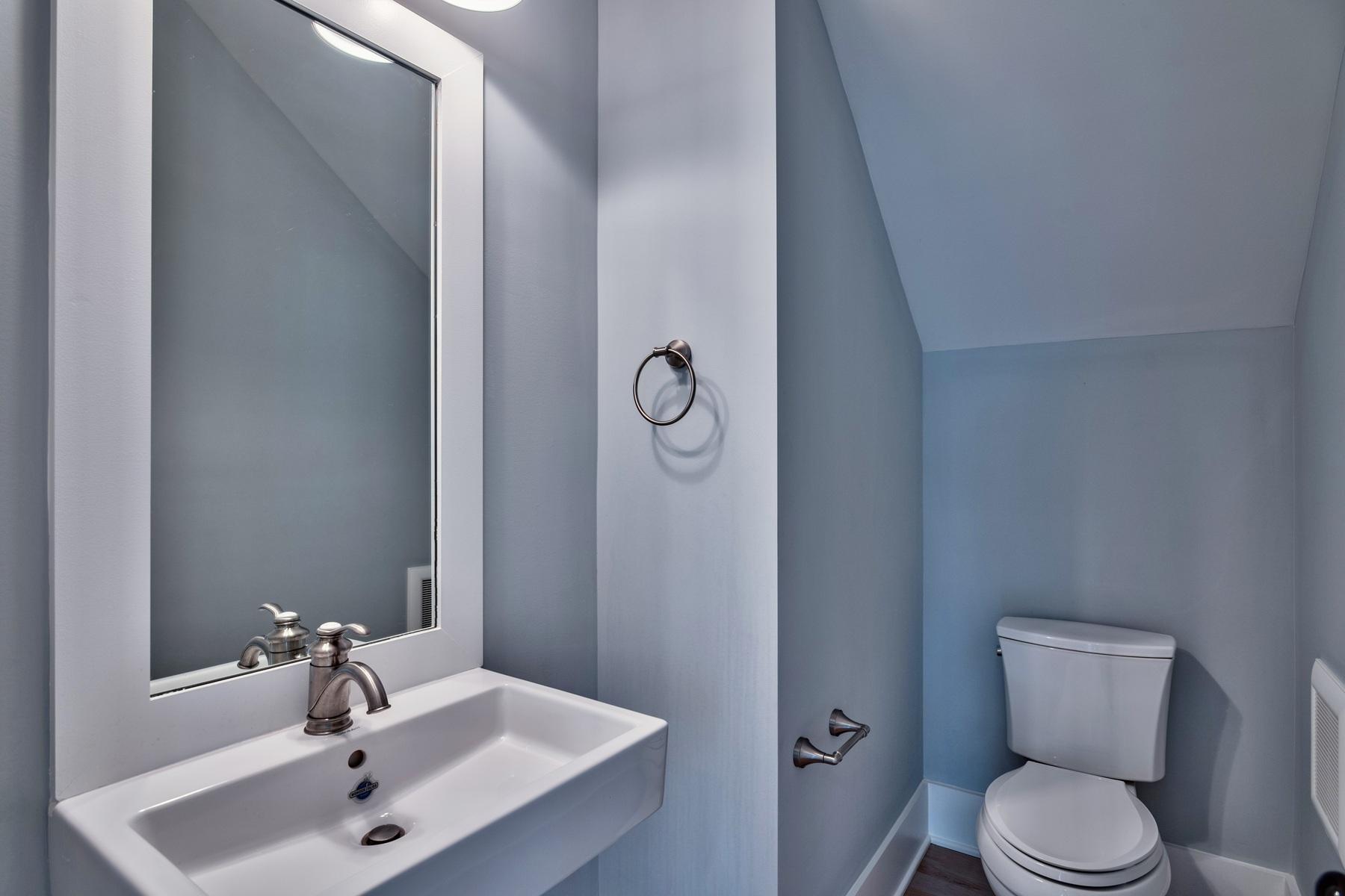 BEACH HIGHLANDS - Residential