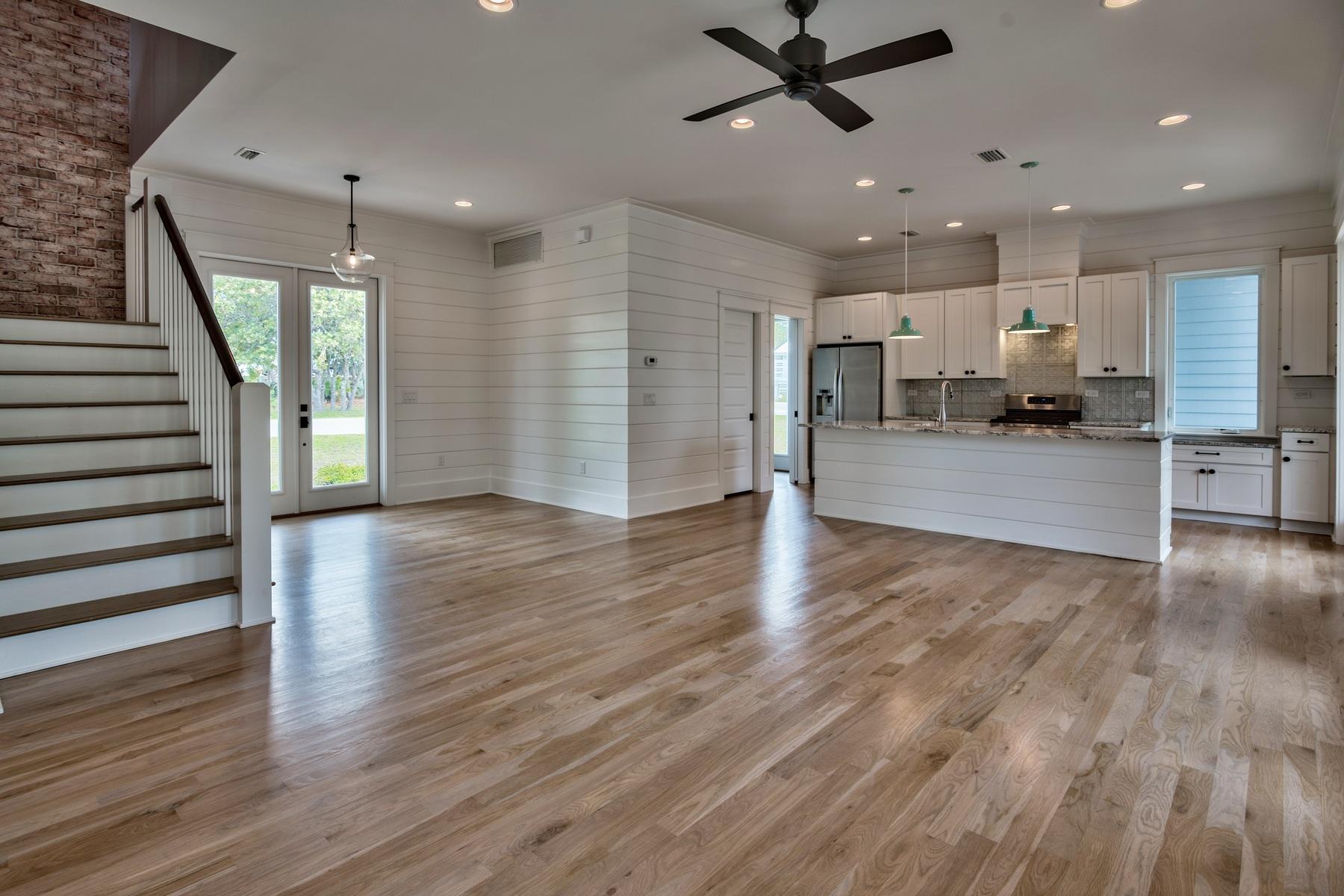 BEACH HIGHLANDS - Residential