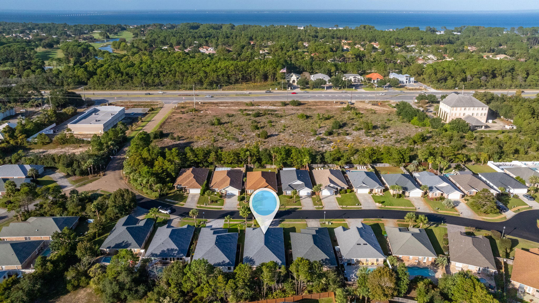 PARADISE RETREAT - Residential